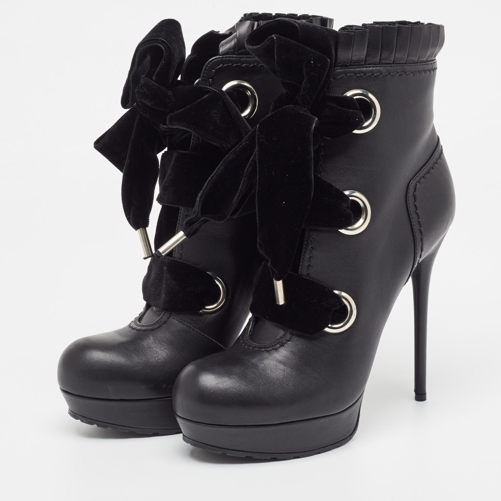 

Alexander McQueen Black Leather and Velvet Lace Up Platform Ankle Booties Size