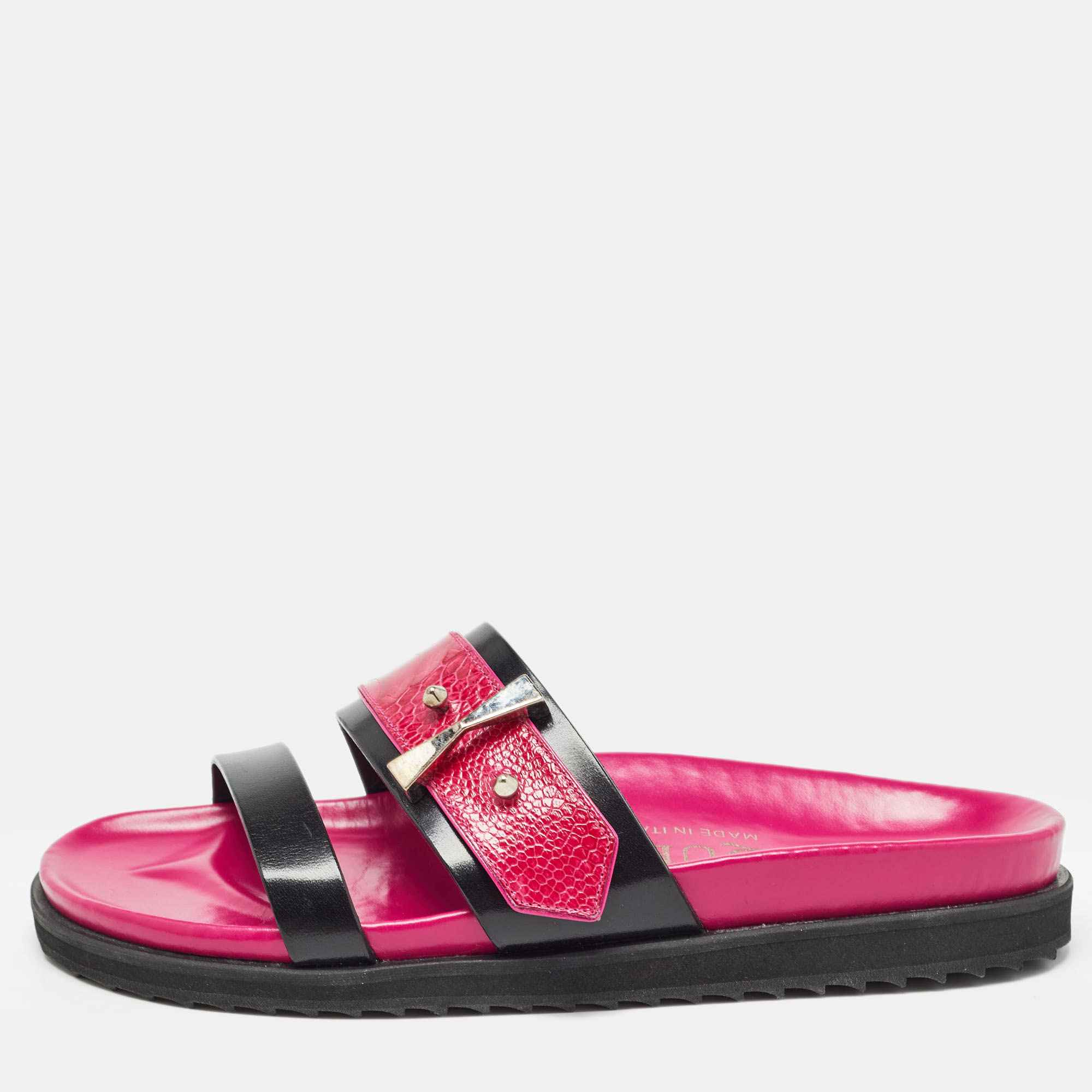 

Alexander McQueen Pink/Black Ostrich Embossed and Leather Flat Sandals Size