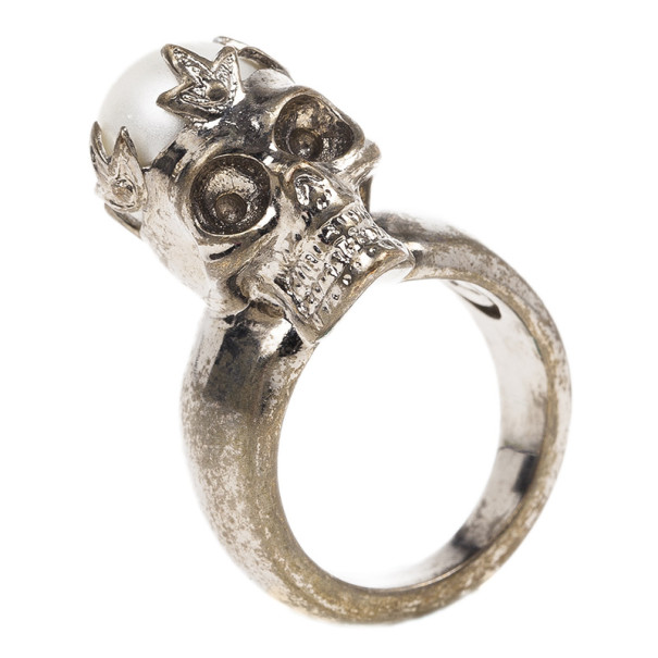 Pre Owned Alexander McQueen Pearl Skull Ring Size 50.5