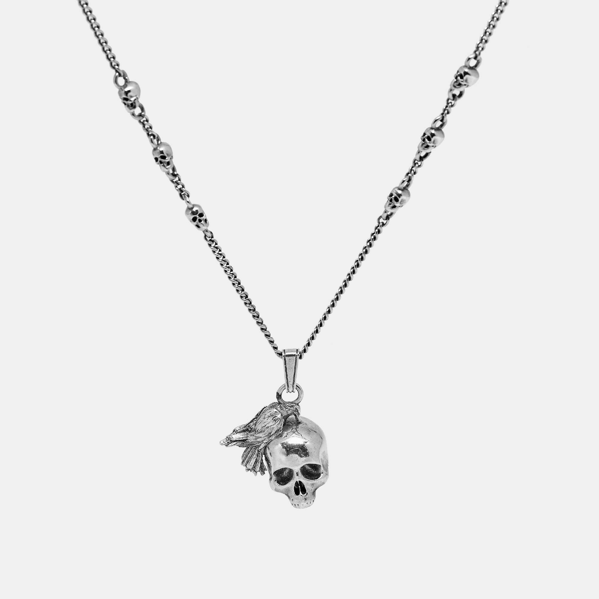 

Alexander McQueen Skull Motif Silver Tone Pendant Necklace