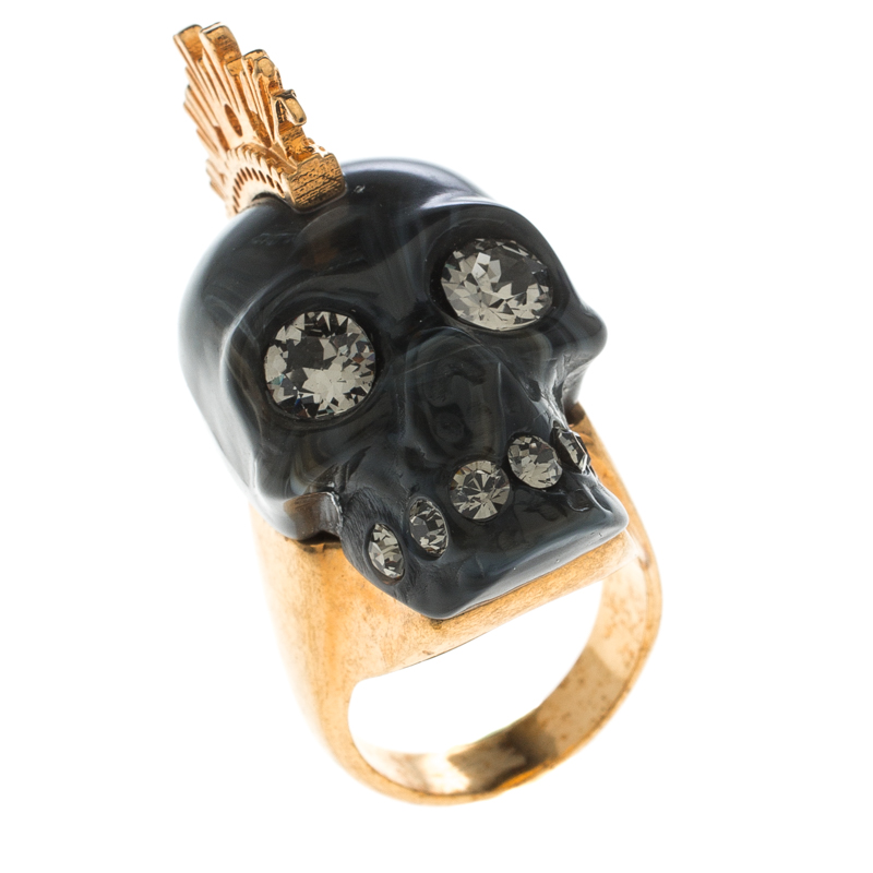 Pre Owned Alexander McQueen Grey Skull Plexi Punk Gold Tone Cocktail Ring Size 53