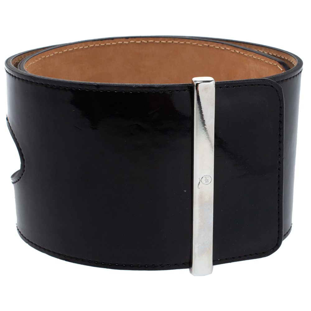 

Alexander McQueen Black Cut Out Patent Leather Waist Belt