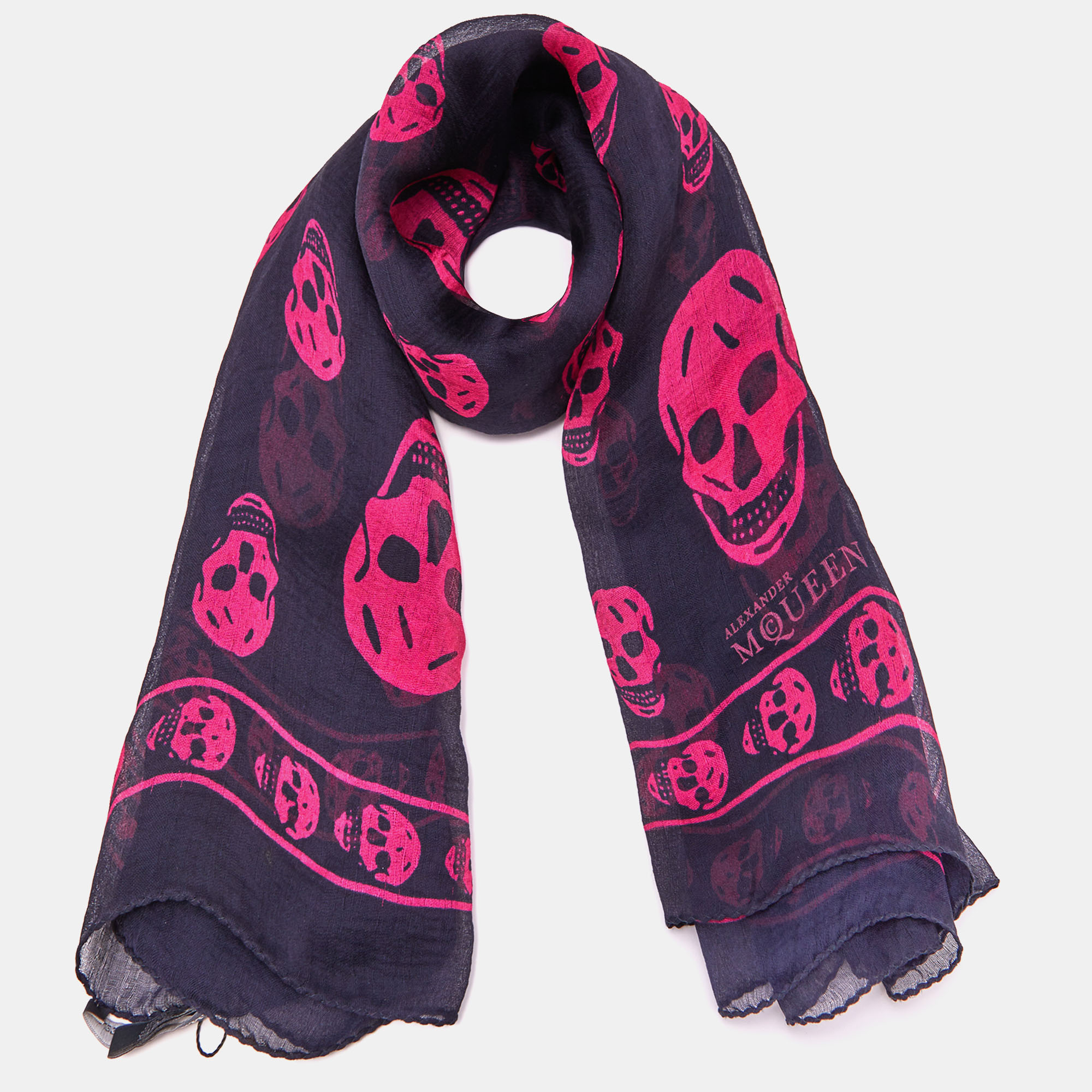 

Alexander McQueen Balck & Pink Skull Printed Silk Scarf, Black