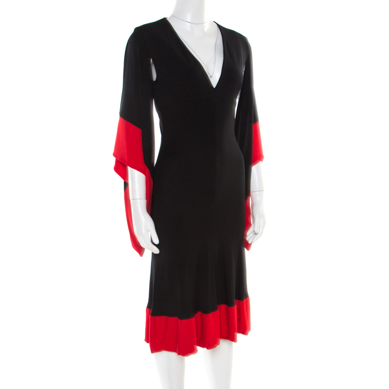 

Alexander McQueen Black and Red Cutout Draped Sleeve Detail Dress