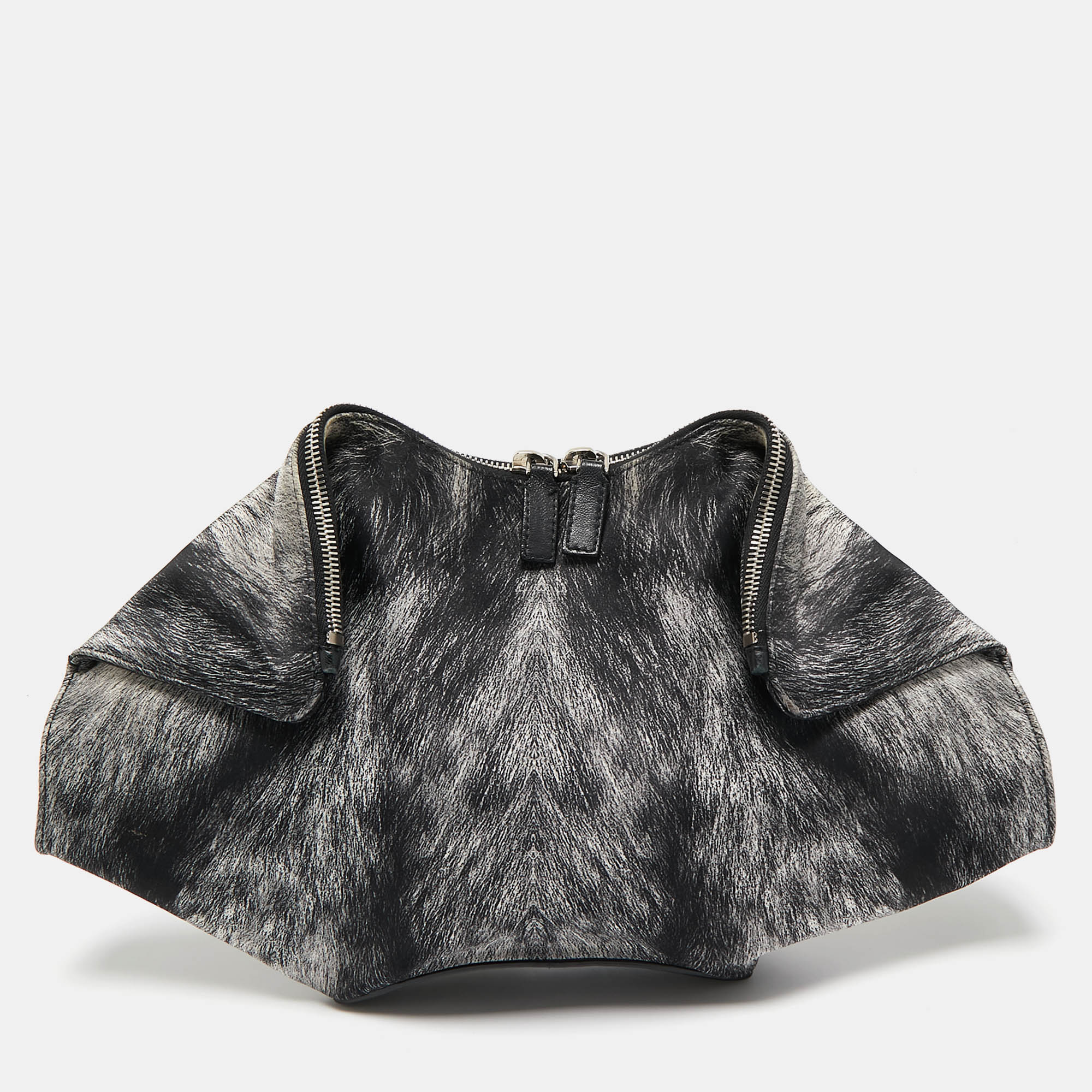 

Alexander McQueen Black/Grey Calfhair Print Satin and Leather De Manta Clutch