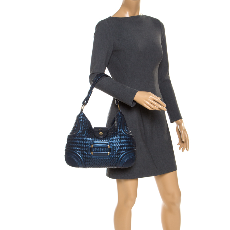 

Alexander McQueen Metallic Navy Blue Woven Leather Novak Hobo