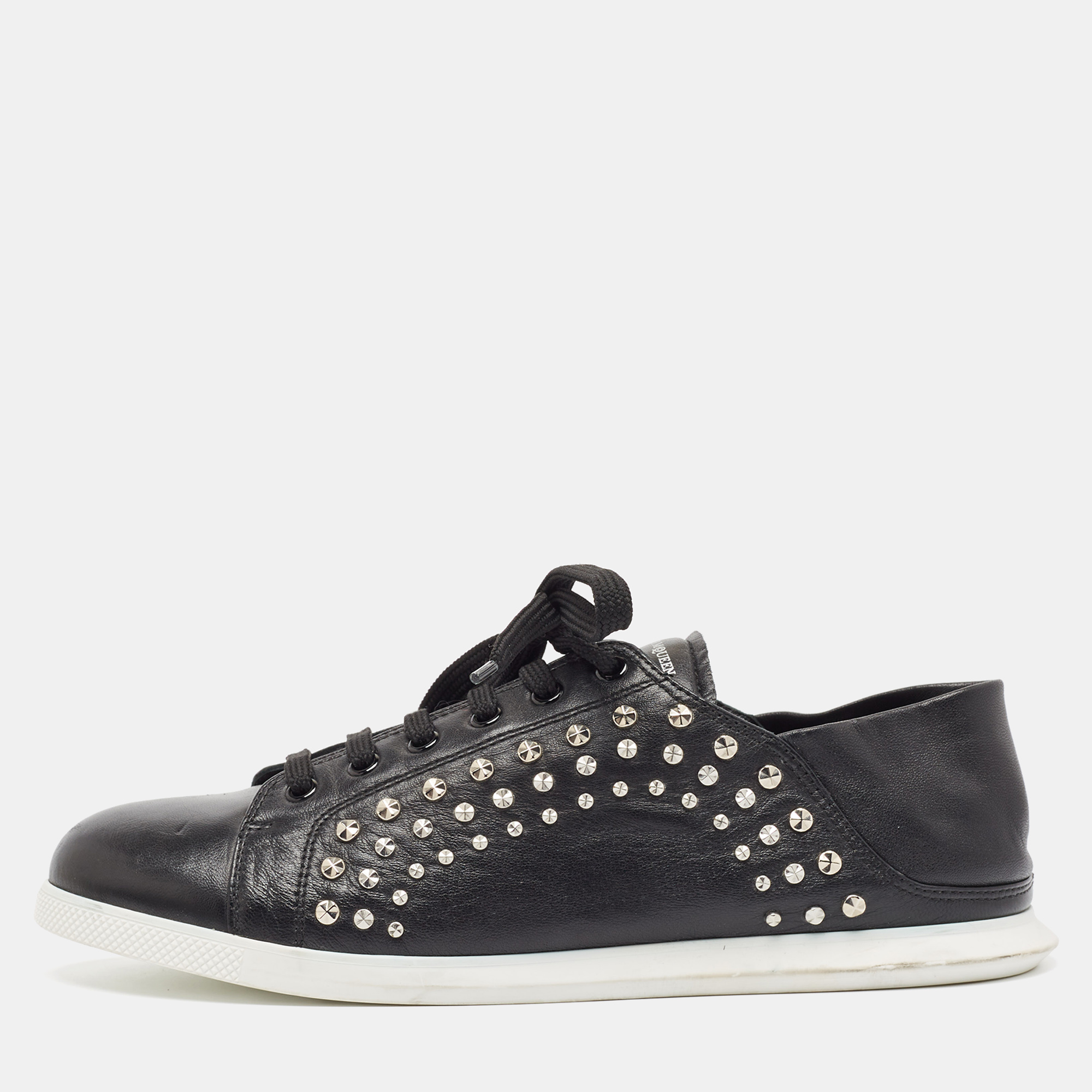 

Alexander McQueen Black Leather Studded Low Top Sneakers Size