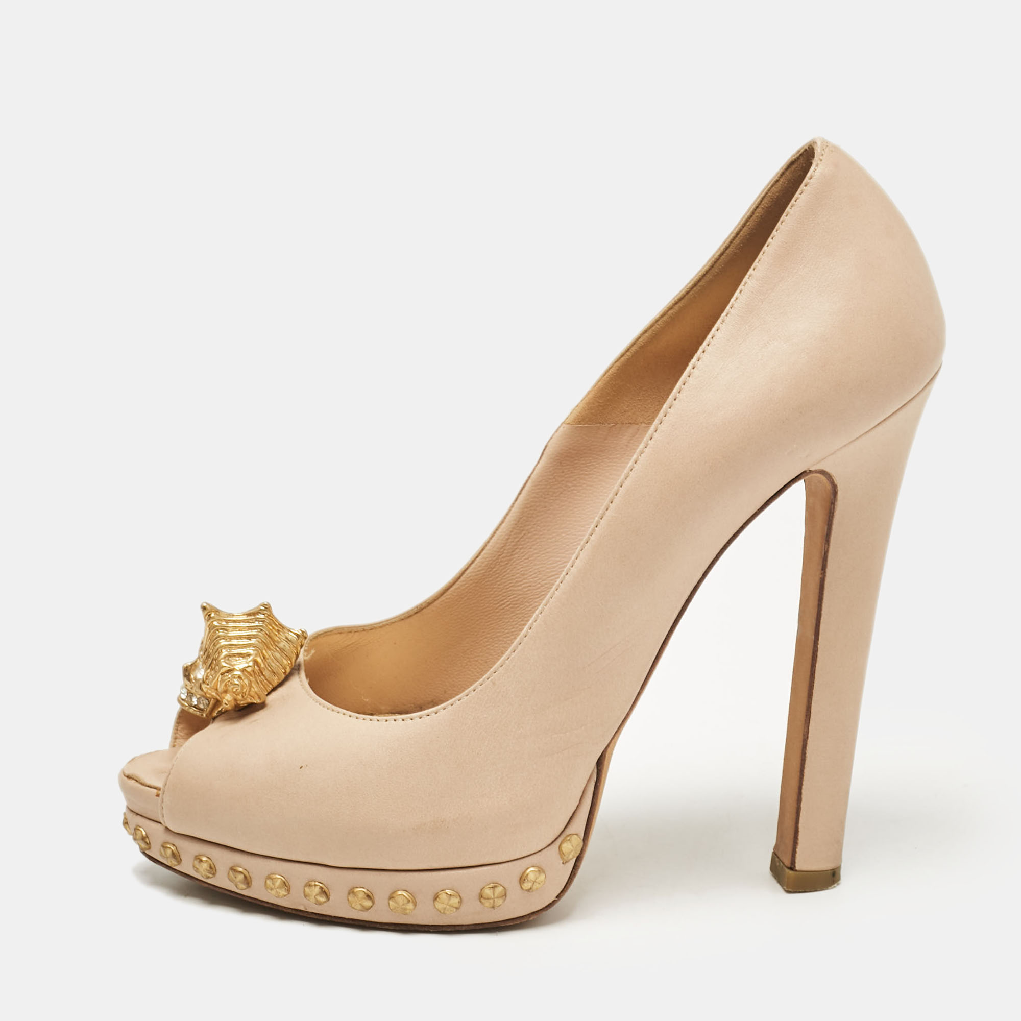 

Alexander McQueen Beige Leather Skull Detail Studded Platform Peep Toe Pumps Size