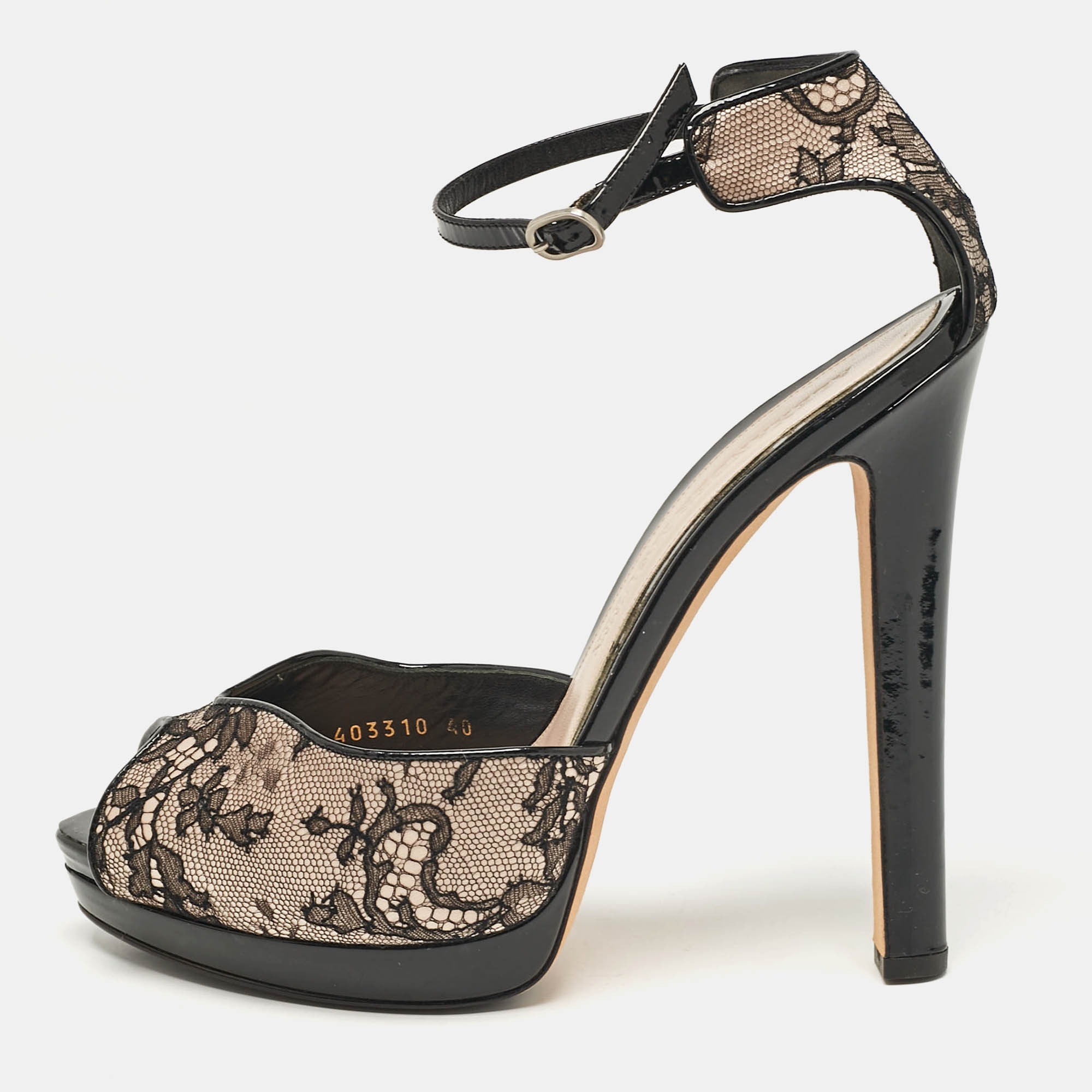 

Alexander McQueen Beige/Black Lace and Patent Leather Peep Toe Pumps Size