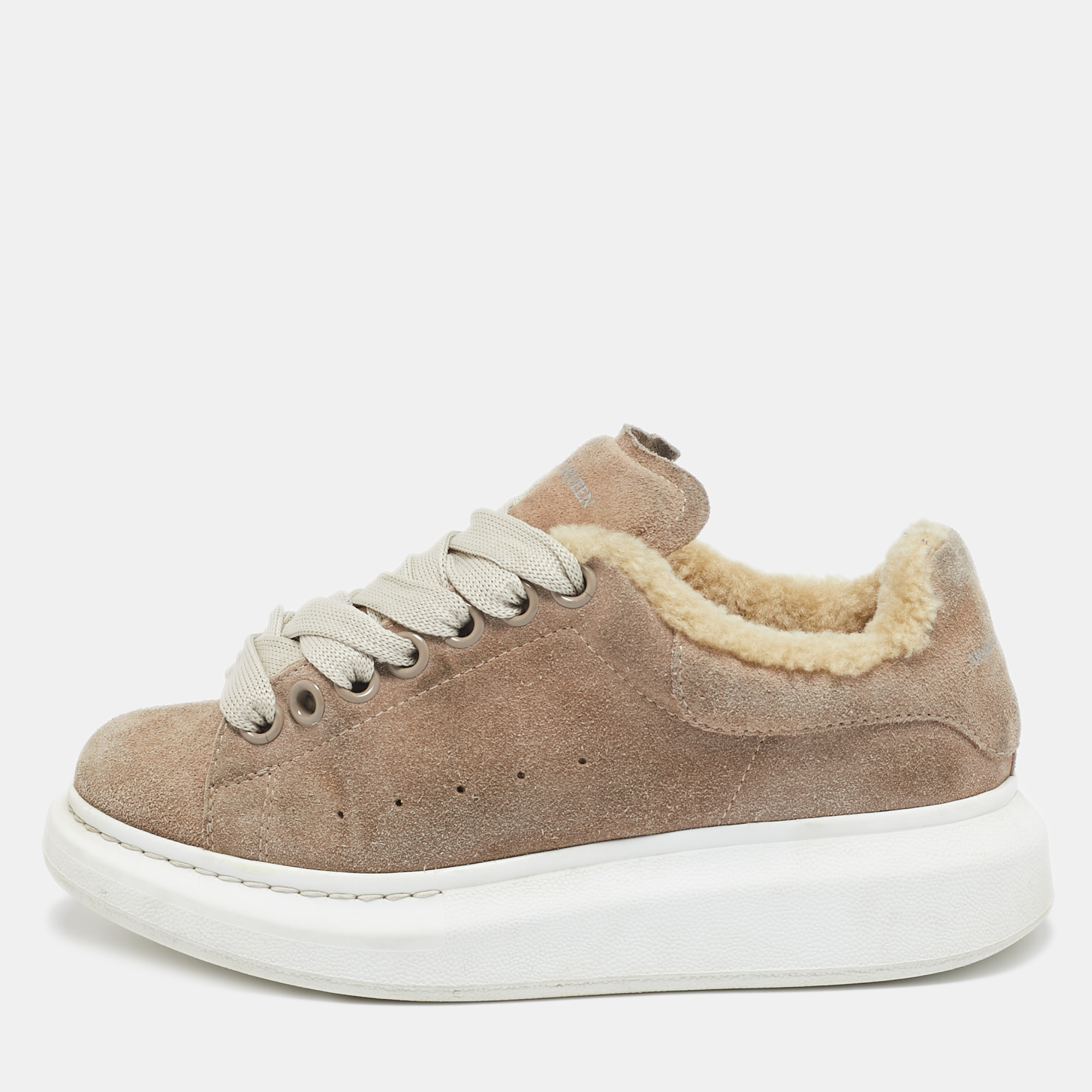 

Alexander McQueen Beige Shearling and Suede Oversized Low Top Sneakers Size