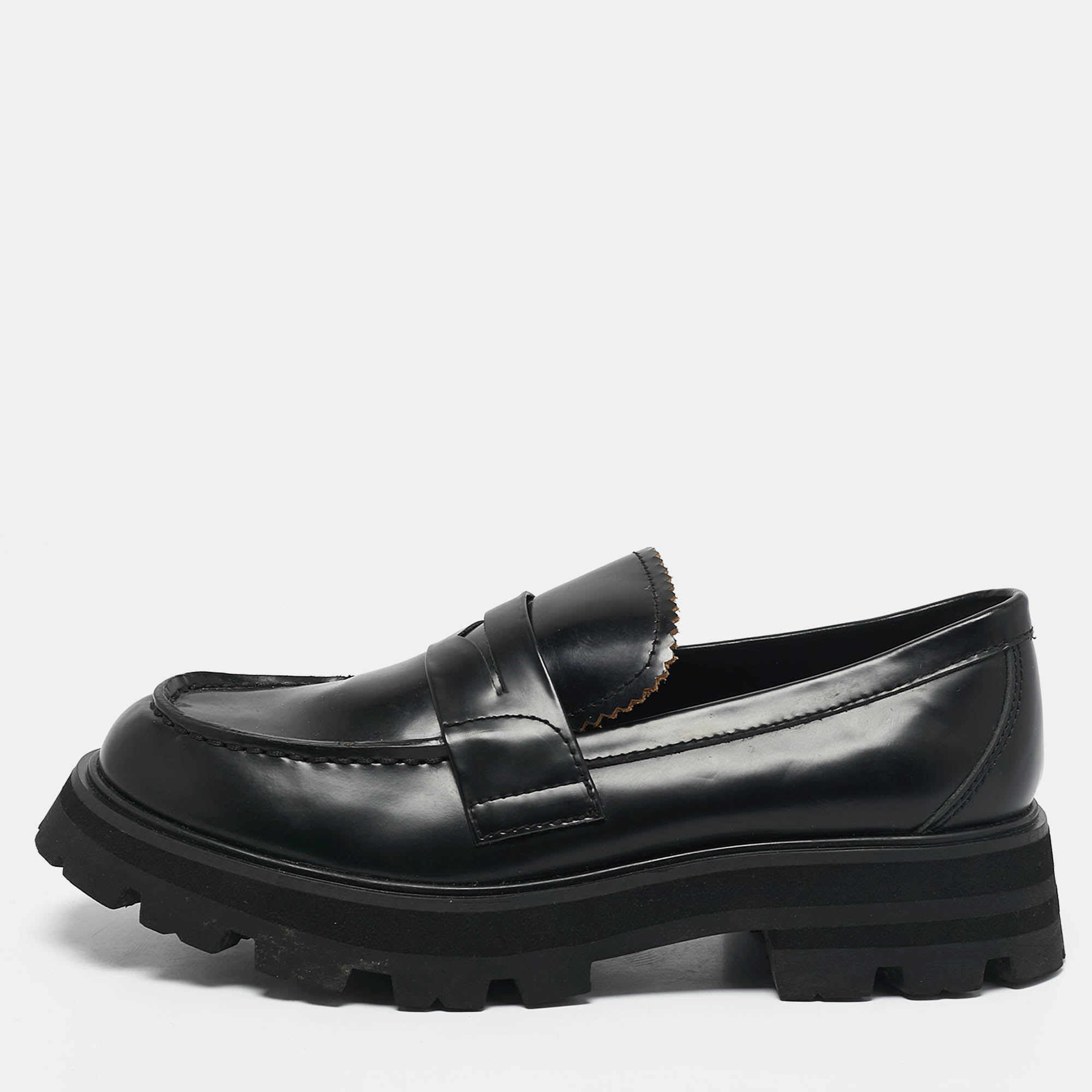 

Alexander McQueen Black Leather Wander Loafers Size