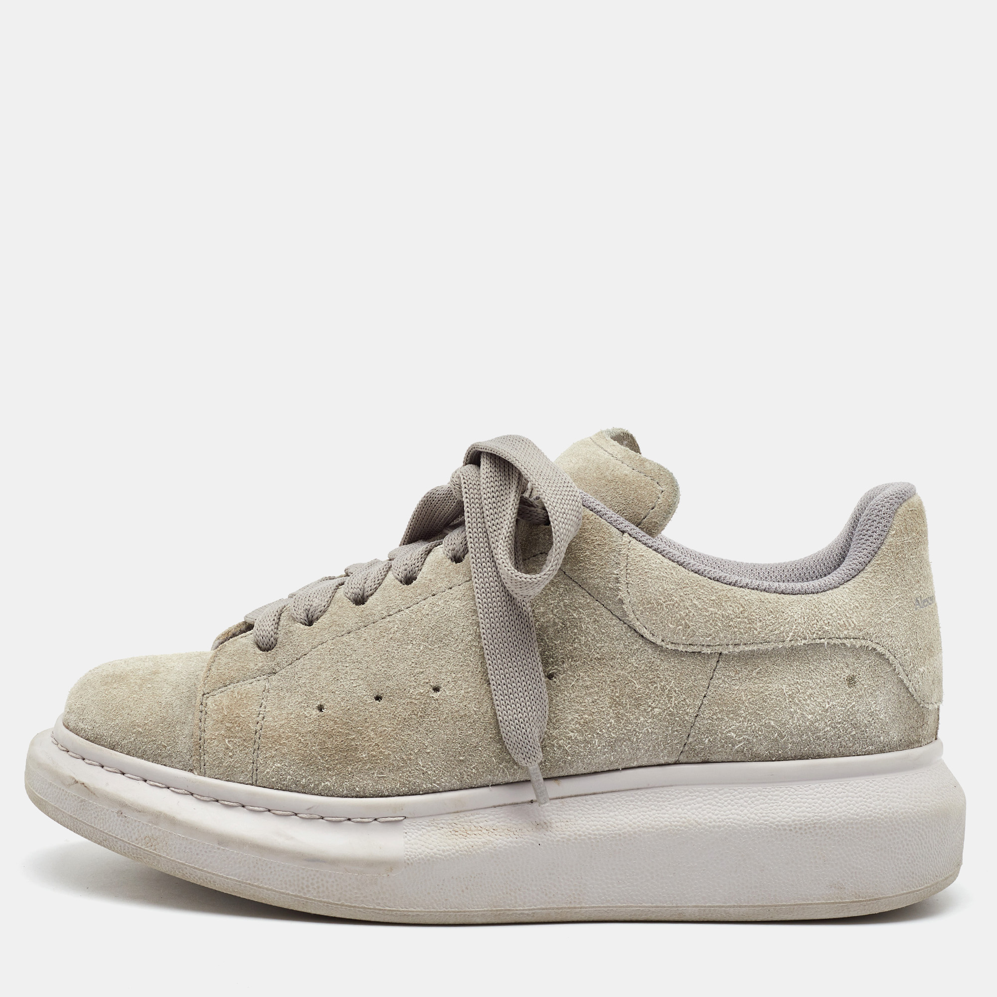

Alexander McQueen Grey suede Oversized Sneakers Size
