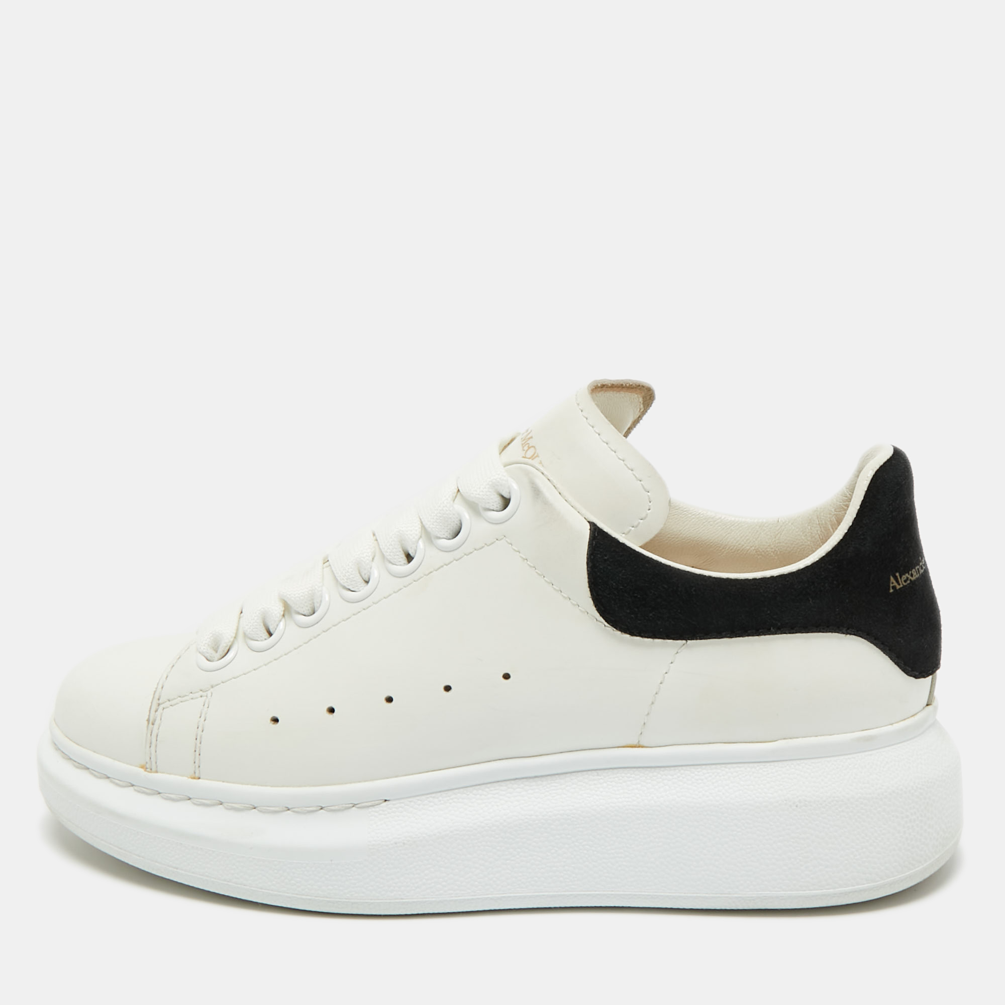 

Alexander McQueen White/Black Leather Oversized Sneakers Size