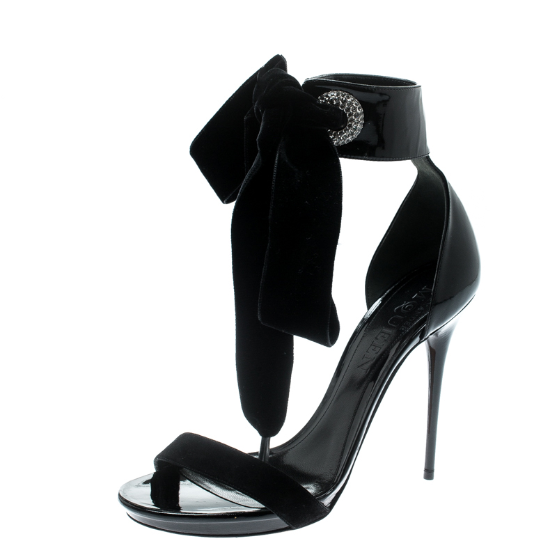 Pre Owned Alexander McQueen Black Patent Leather And Suede Ankle Tie Open Toe Sandals Size 40