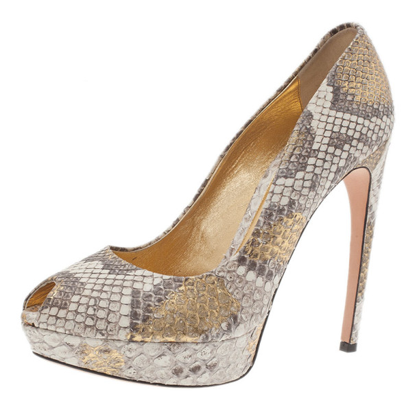 مملوكة مسبقًا Alexander McQueen Grey Python Peep Toe Platform Pumps Size 40