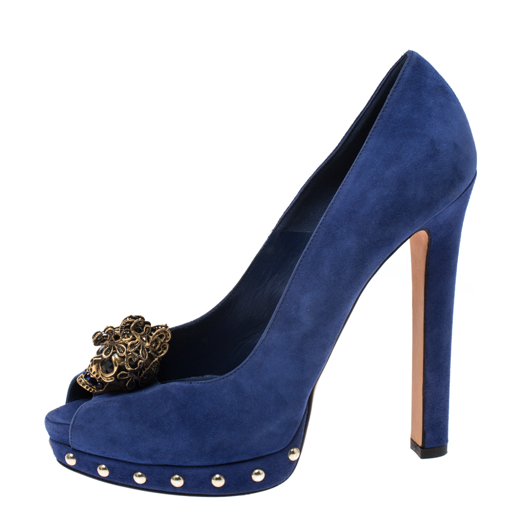 

Alexander McQueen Blue Suede Crystal Embellished Skull Peep Toe Platform Pumps Size