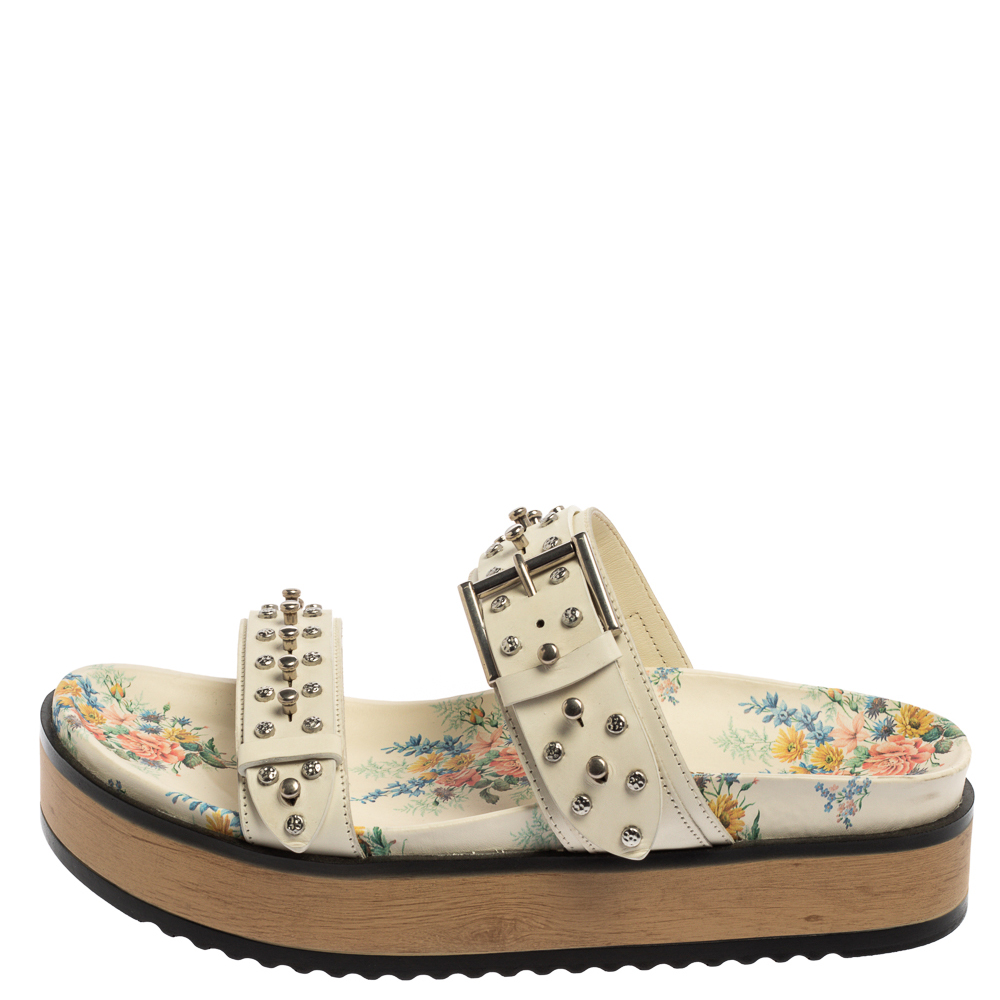 

Alexander McQueen White Leather Studded Platform Sandals Size