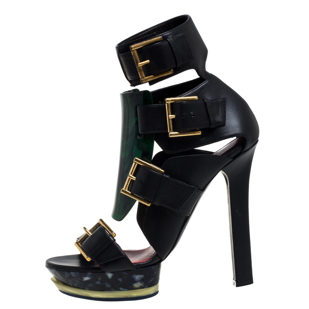 

Alexander McQueen Multicolor Marble Flexi and Leather Large Buckle Detail Platform Sandals Size