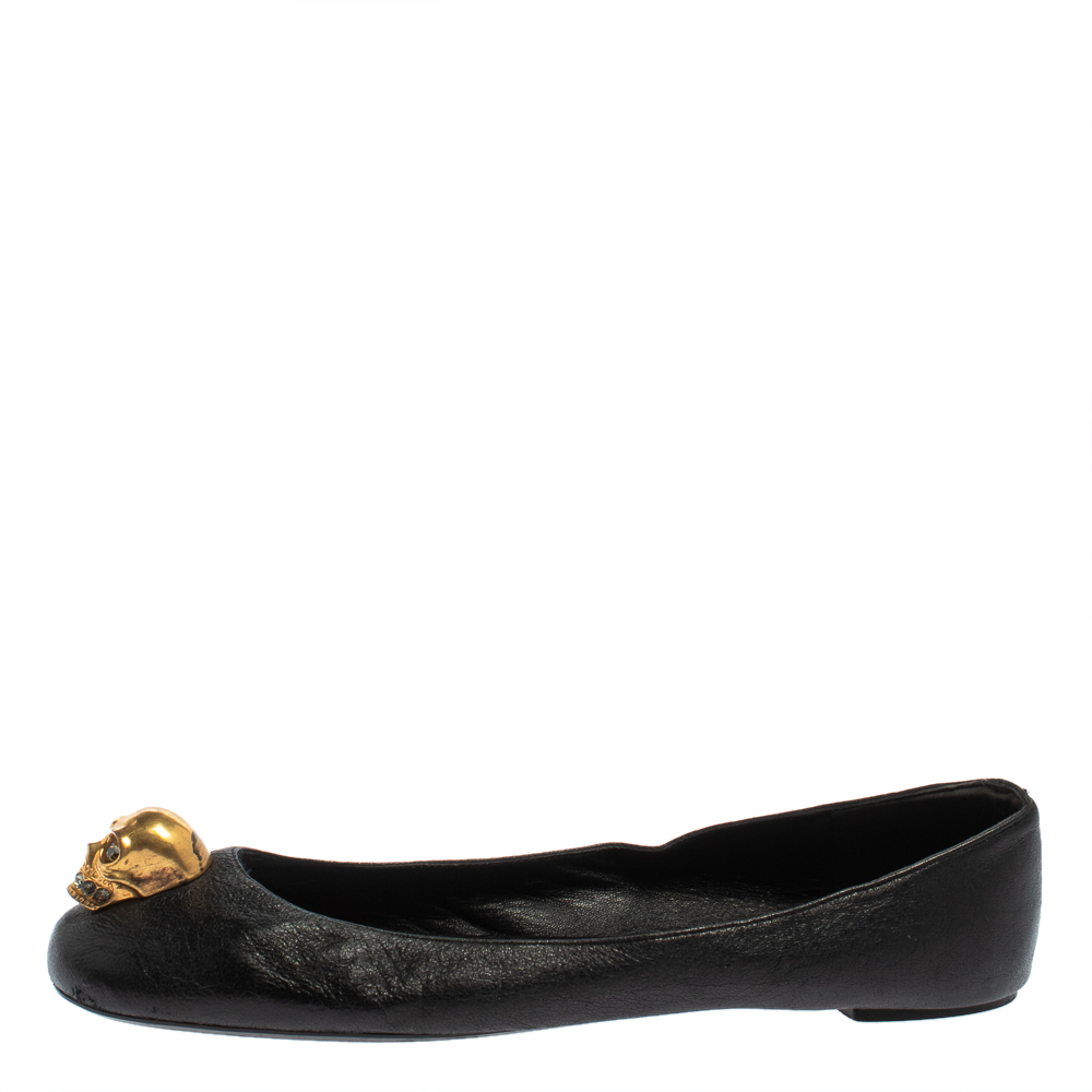 

Alexander McQueen Black Leather Skull Ballet Flats Size
