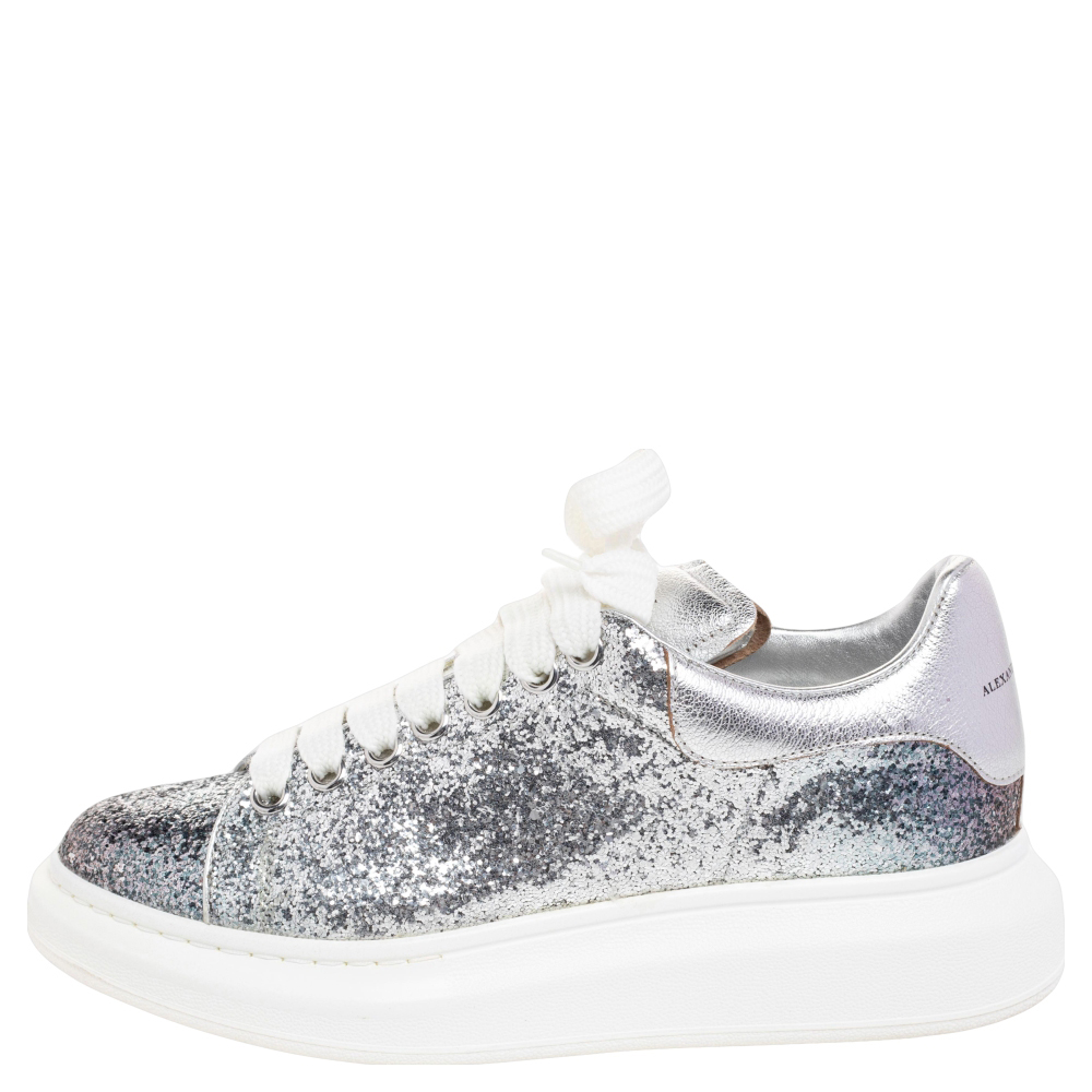 

Alexander McQueen White/Silver Glitter And Leather Low Top Sneakers Size