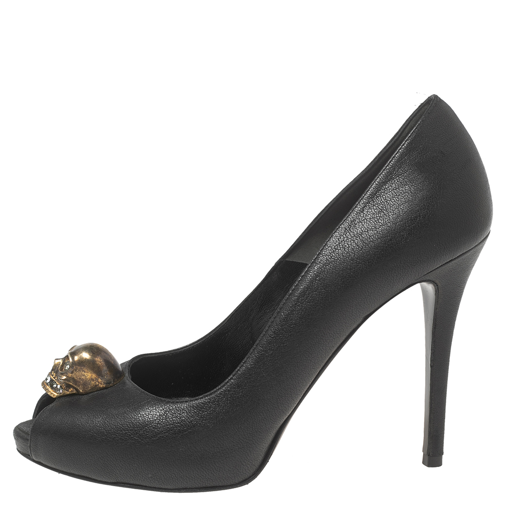 

Alexander McQueen Black Leather Crystal Embellished Skull Peep-Toe Pumps Size