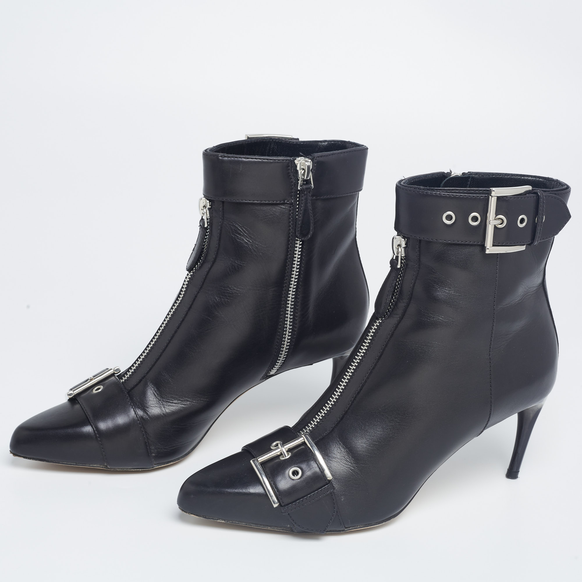 

Alexander McQueen Black Leather Buckle Ankle Length Boots Size