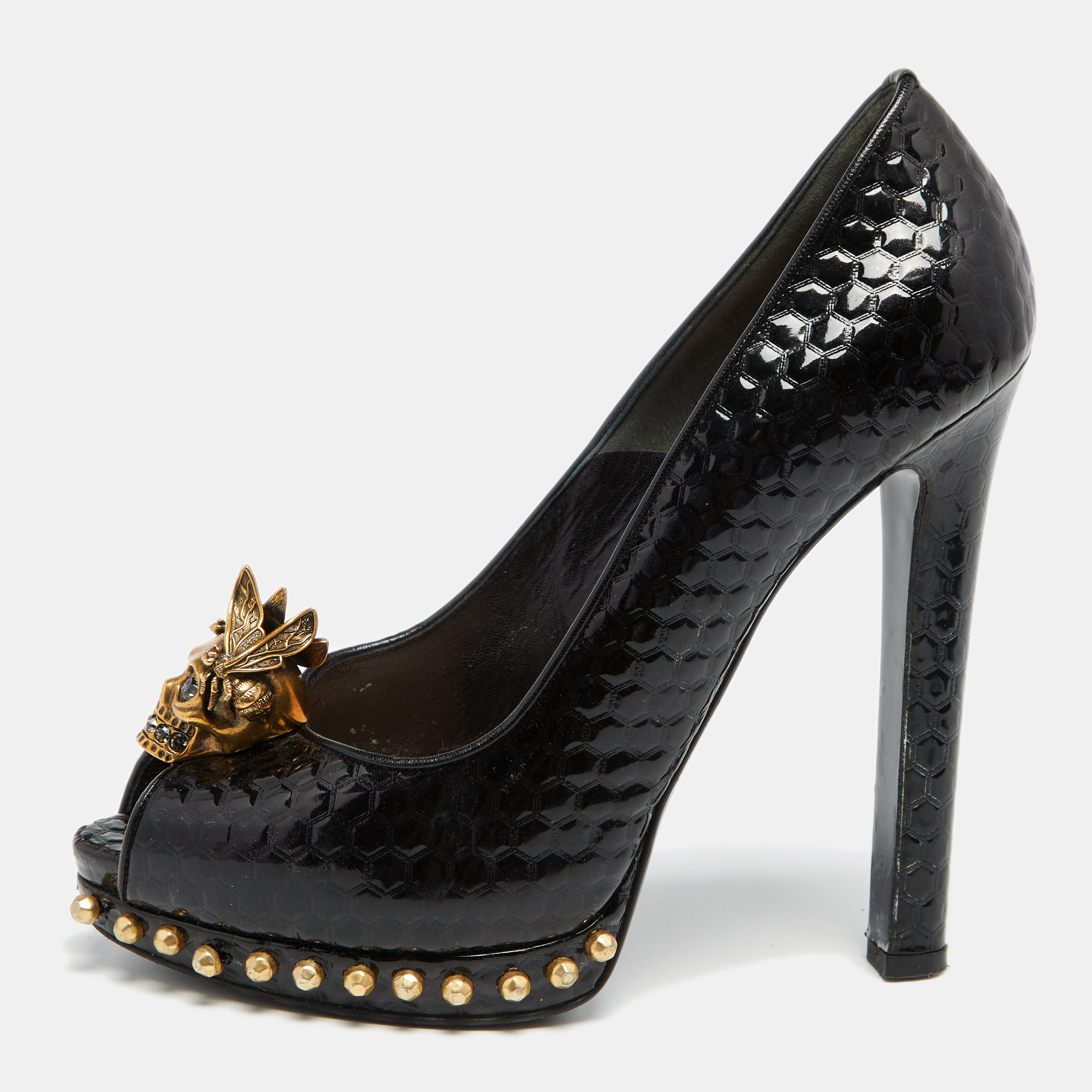 Pre-owned Alexander Mcqueen Black Patent Leather Skull Embellished Peep Toe Pumps Size 38