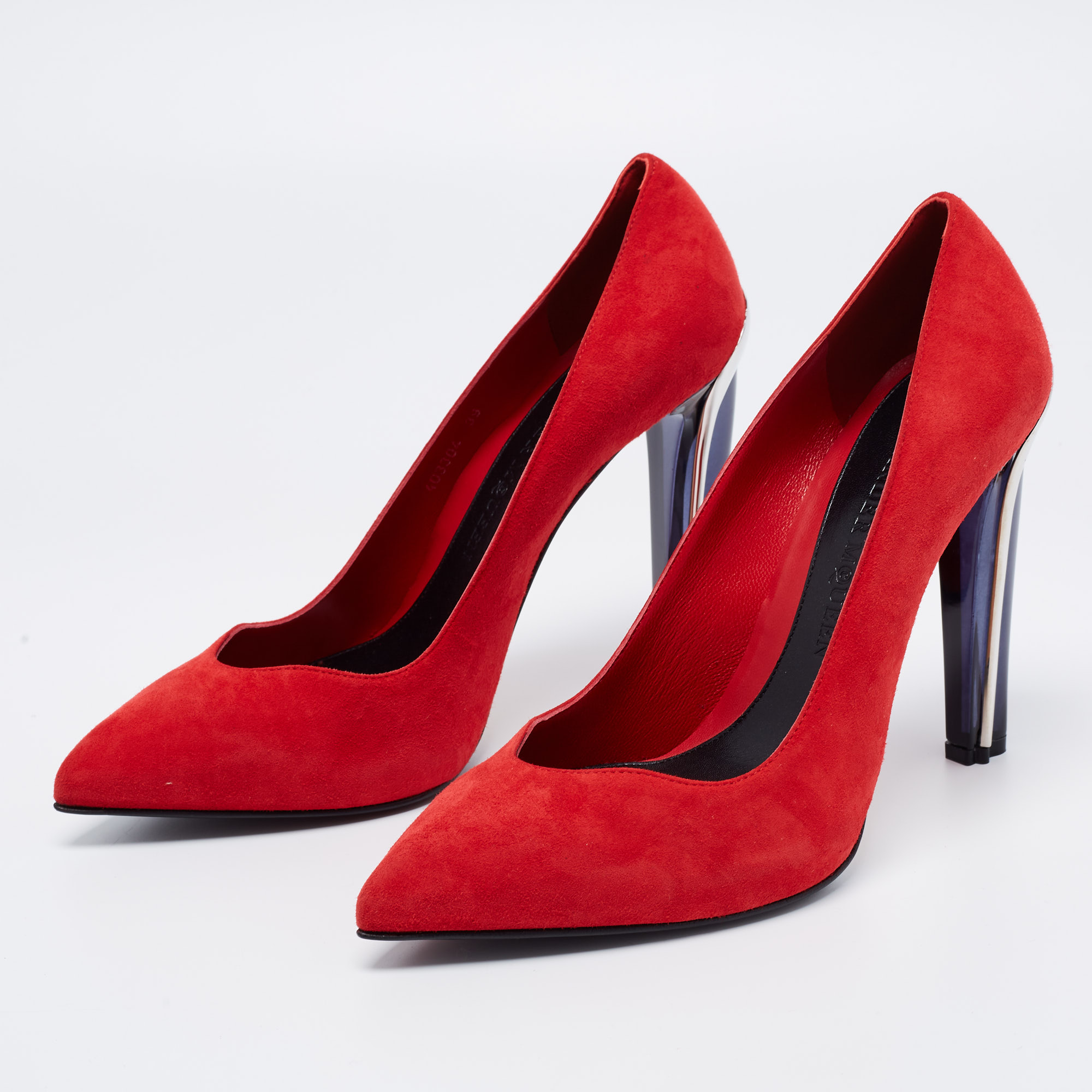 

Alexander McQueen Red Suede Pointed Toe Block Heel Pumps Size