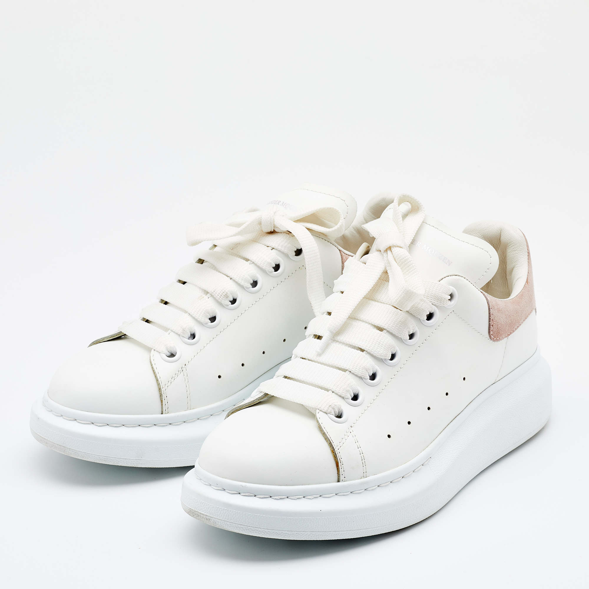 

Alexander McQueen White Leather Oversized Low Top Sneakers Size