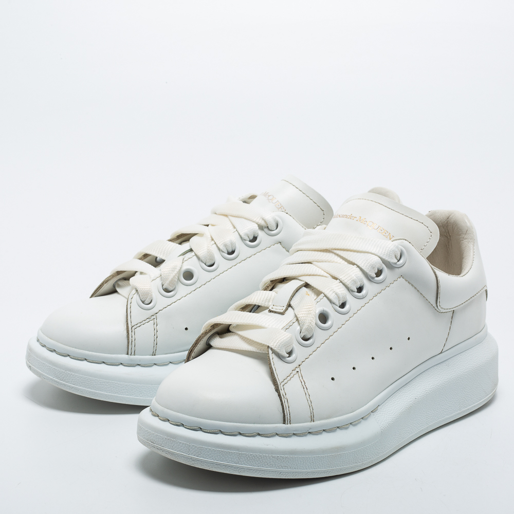 

Alexander McQueen White Leather Lace Up Sneakers Size