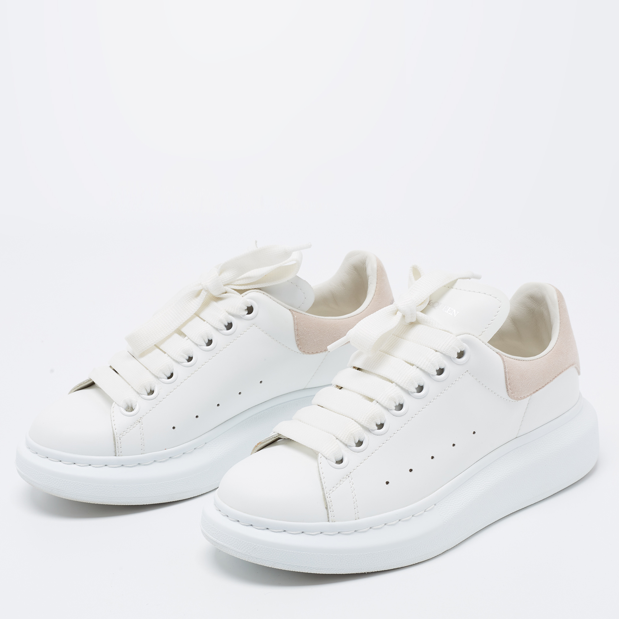 

Alexander McQueen White Leather Oversized Sneakers Size