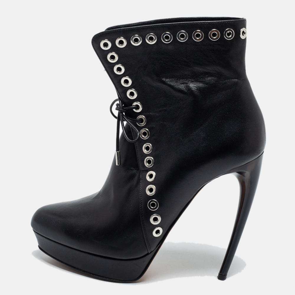 

Alexander McQueen Black Leather Eyelet Detail Platform Ankle Booties Size