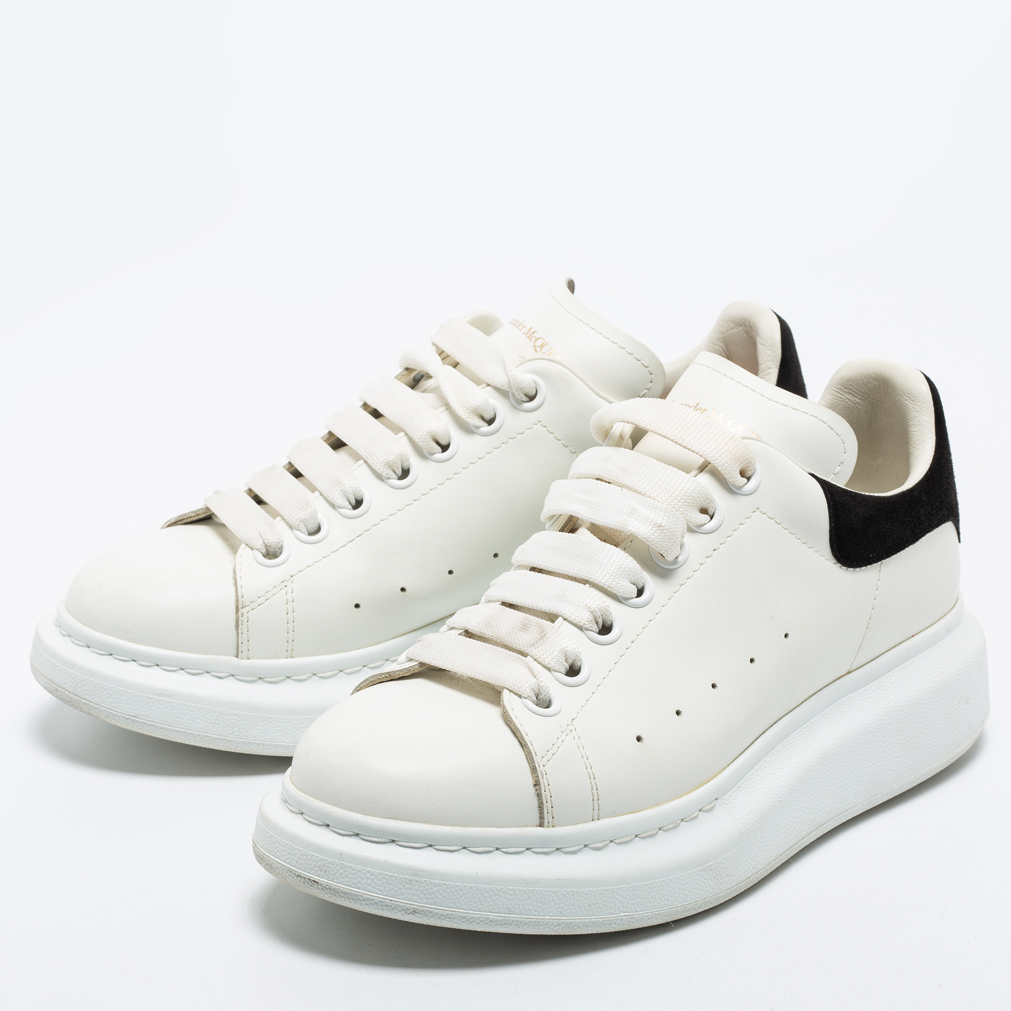 

Alexander McQueen White Leather Oversized Sneakers Size