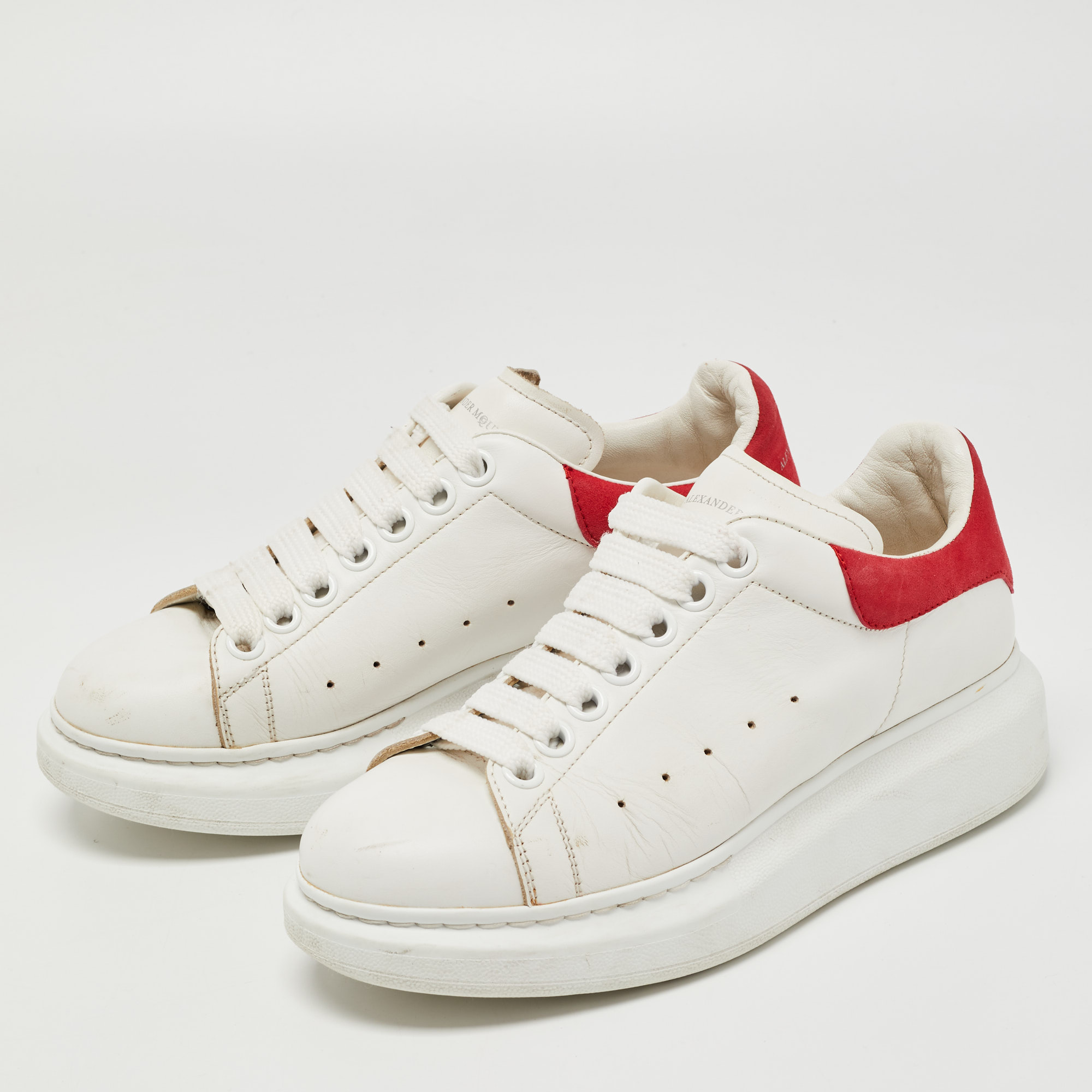 

Alexander McQueen White Leather Oversized Sneakers Size