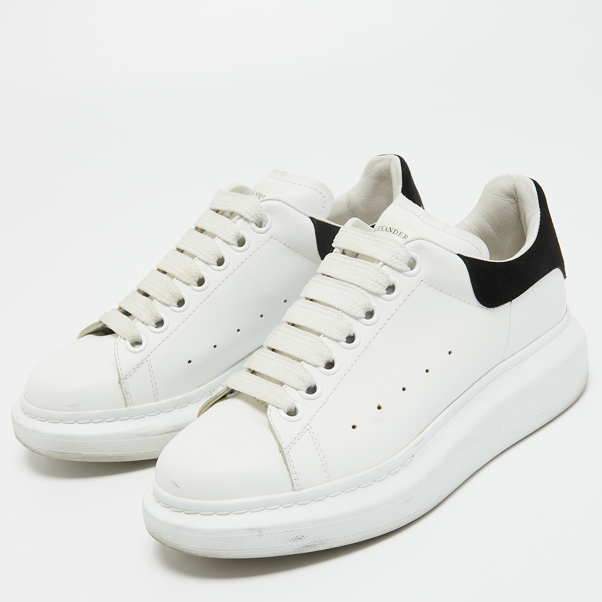 

Alexander McQueen White Leather and Suede Larry Sneakers Size