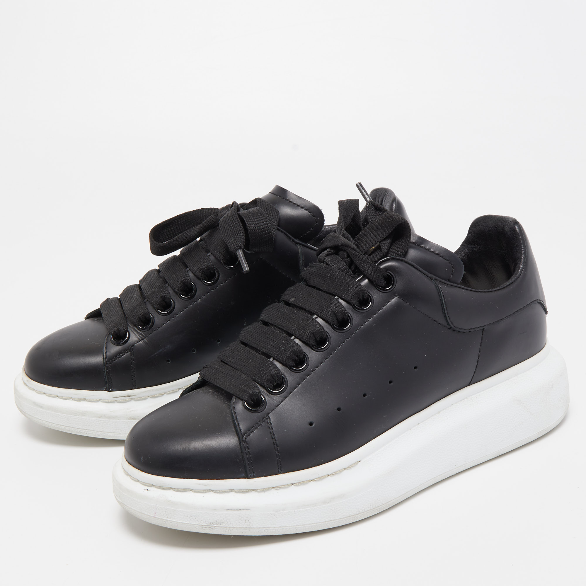 

Alexander McQueen Black Leather Oversized Sneakers Size