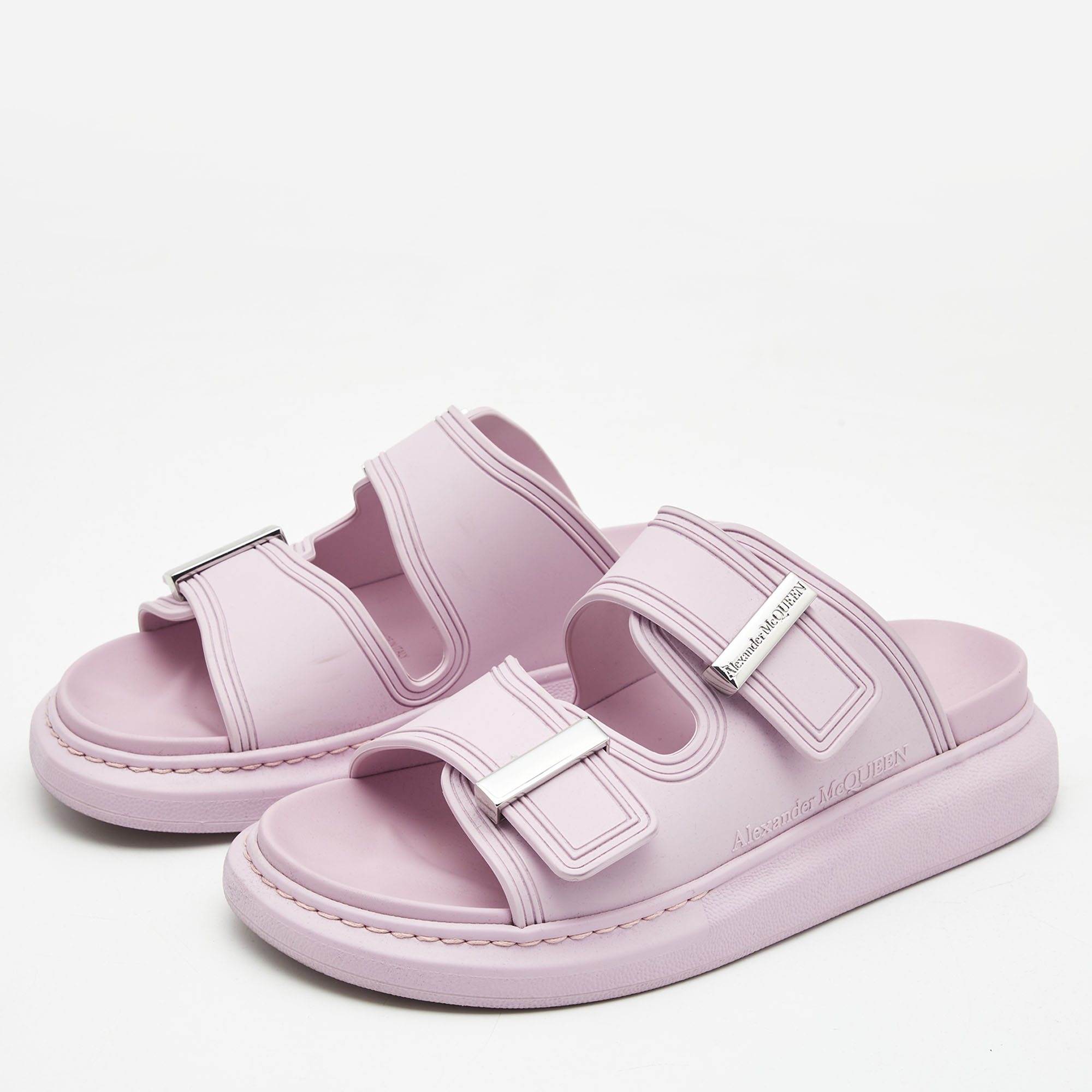 

Alexander McQueen Purple Rubber Oversized Slides Size