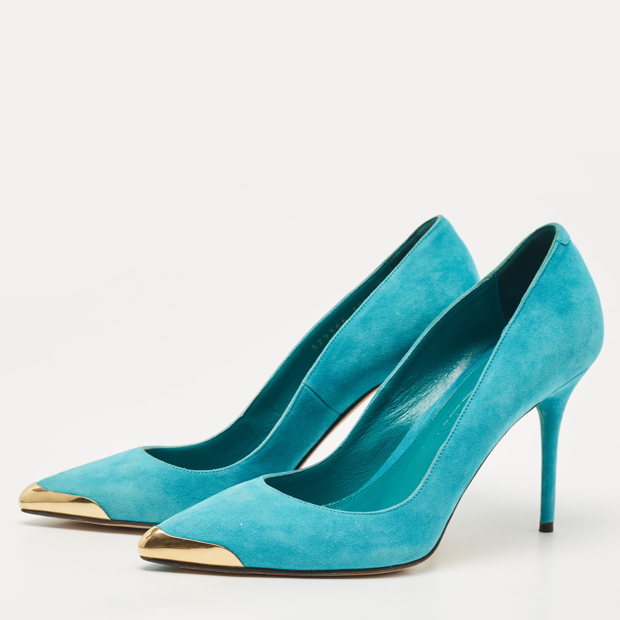 

Alexander McQueen Blue Suede Pointed Toe Pumps Size