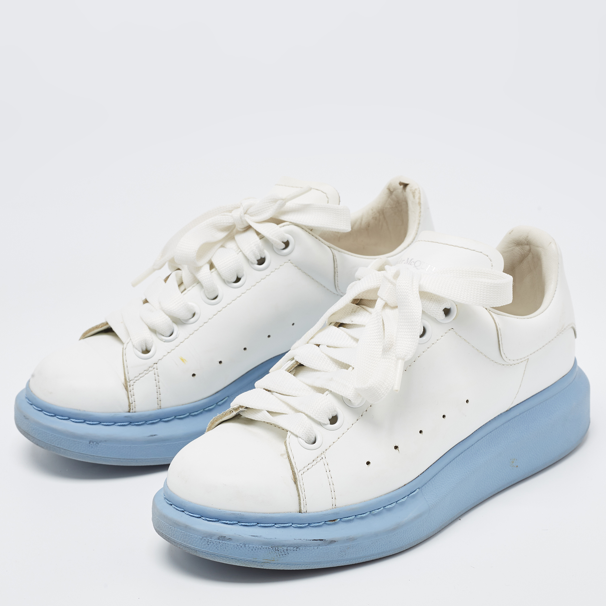 

Alexander McQueen White Leather Oversized Sneakers Size