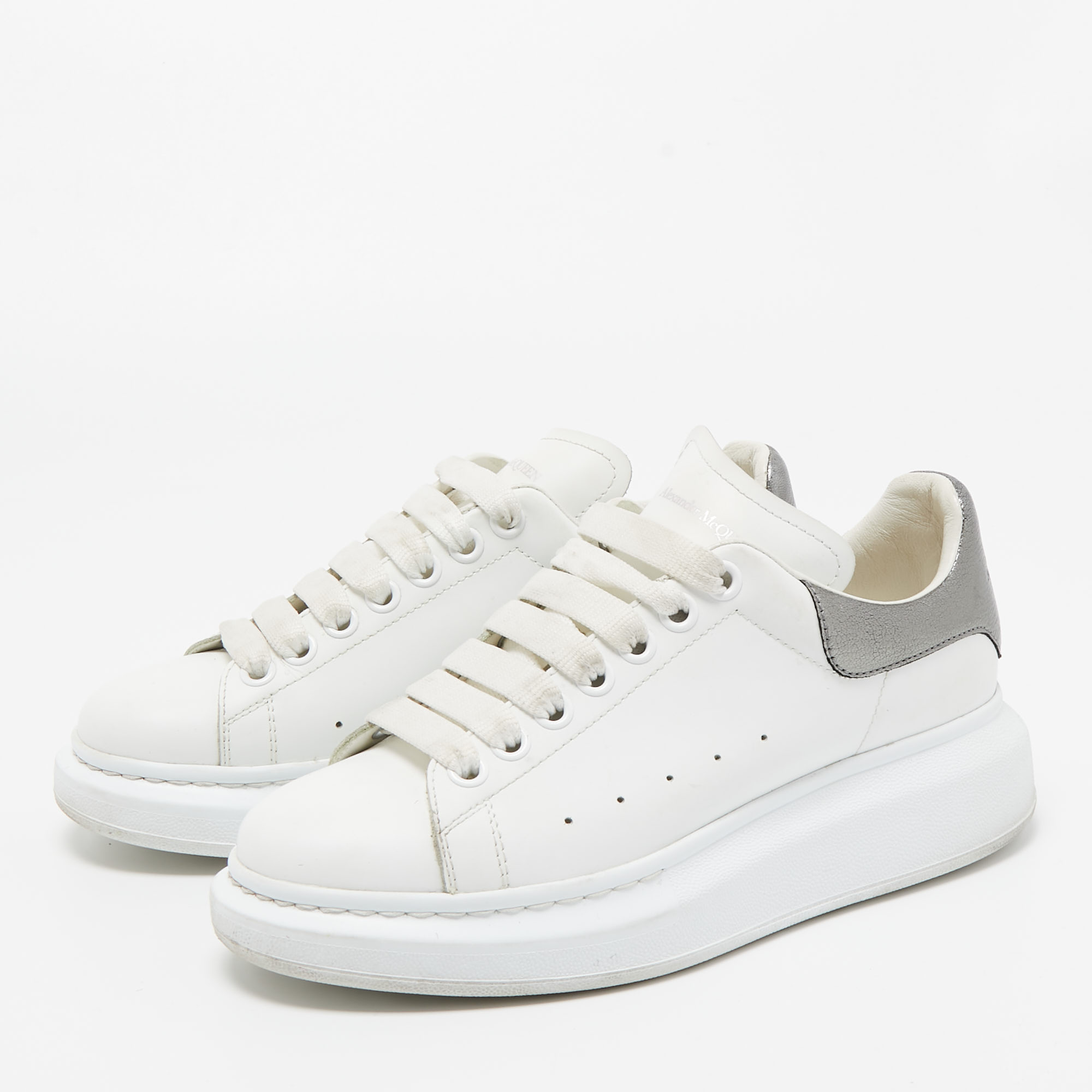 

Alexander McQueen White/Grey Leather Oversized Sneakers Size