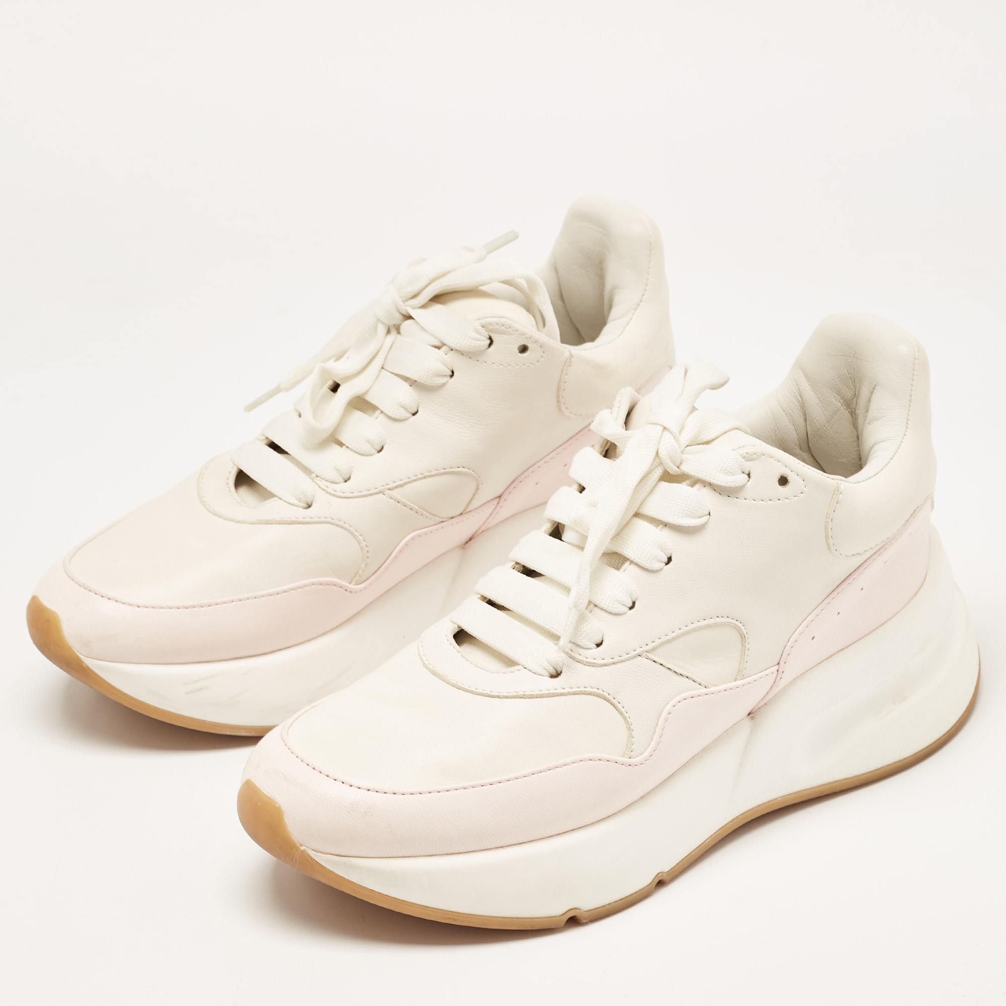 

Alexander McQueen Off White/Pink Leather Lace Up Sneakers Size