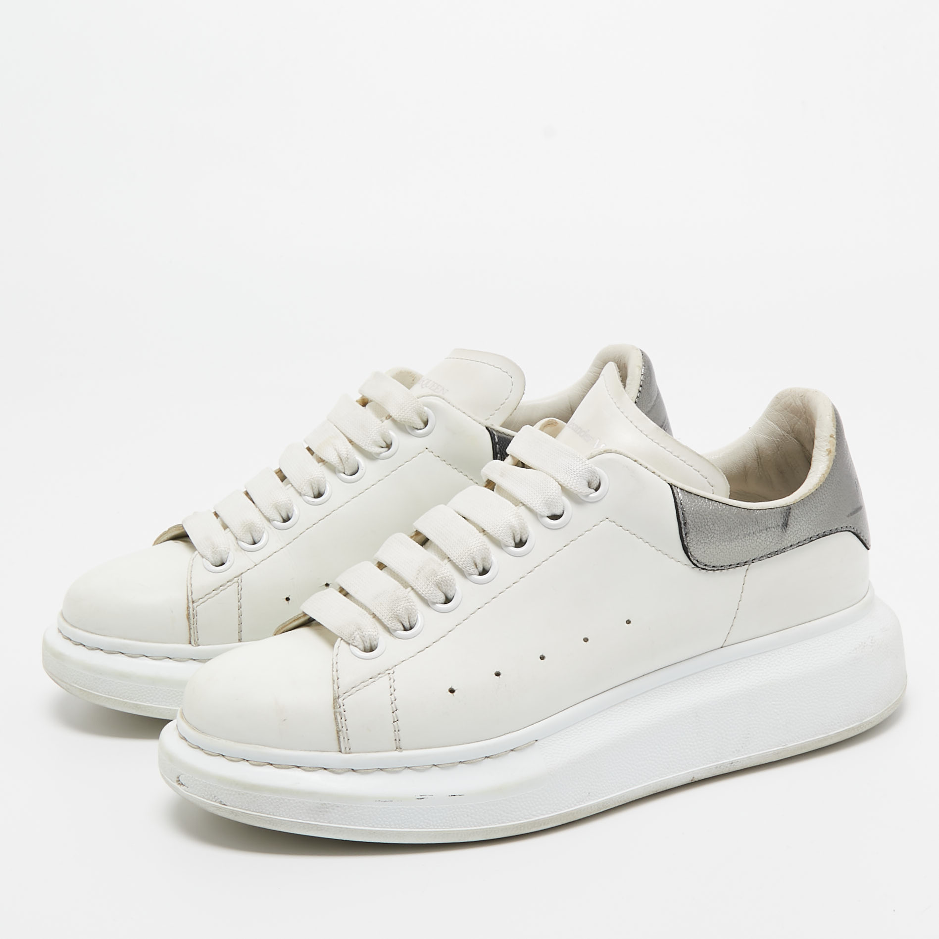 

Alexander McQueen White/Grey Leather Oversized Sneakers Size