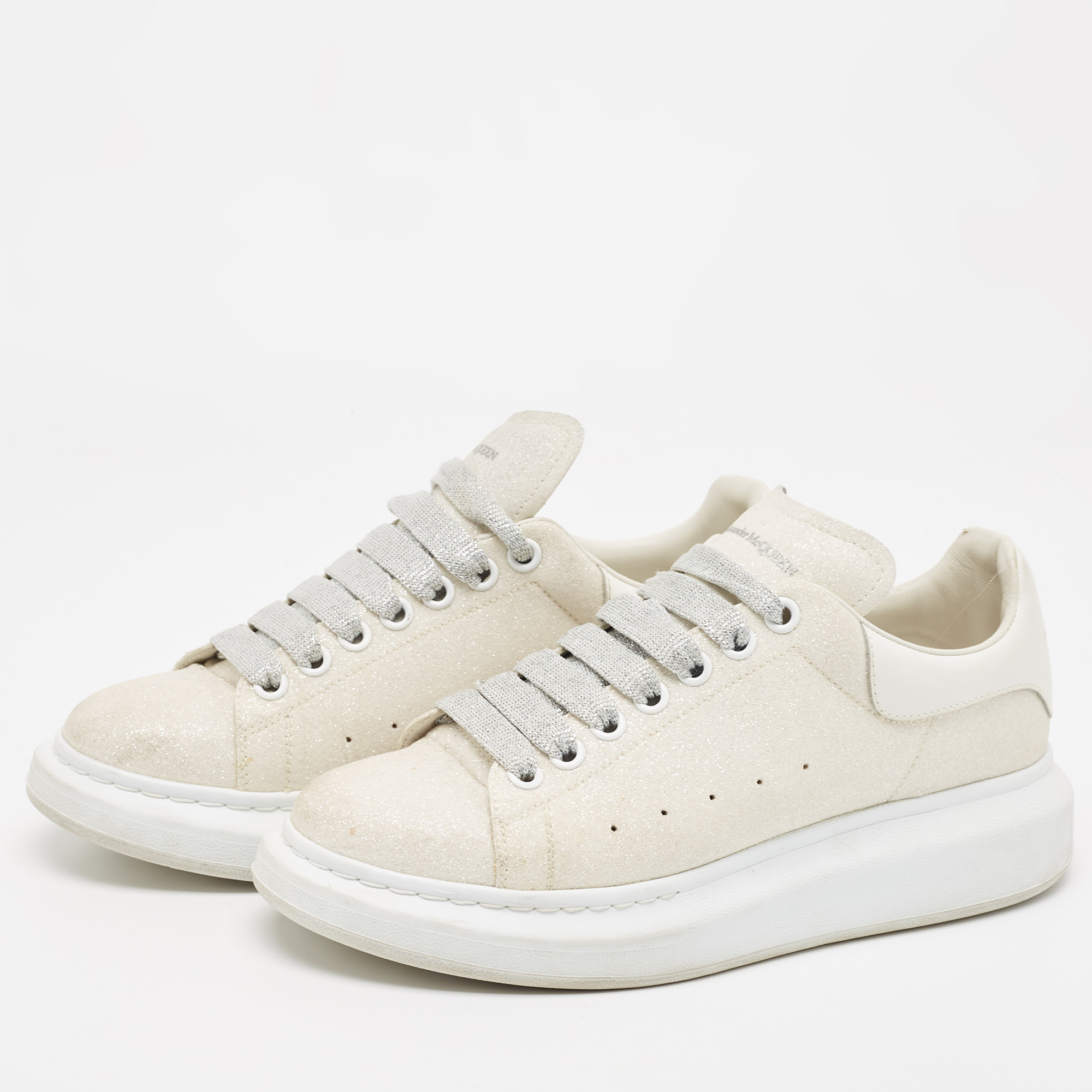 

Alexander McQueen White Glitter and Leather Oversized Sneakers Size