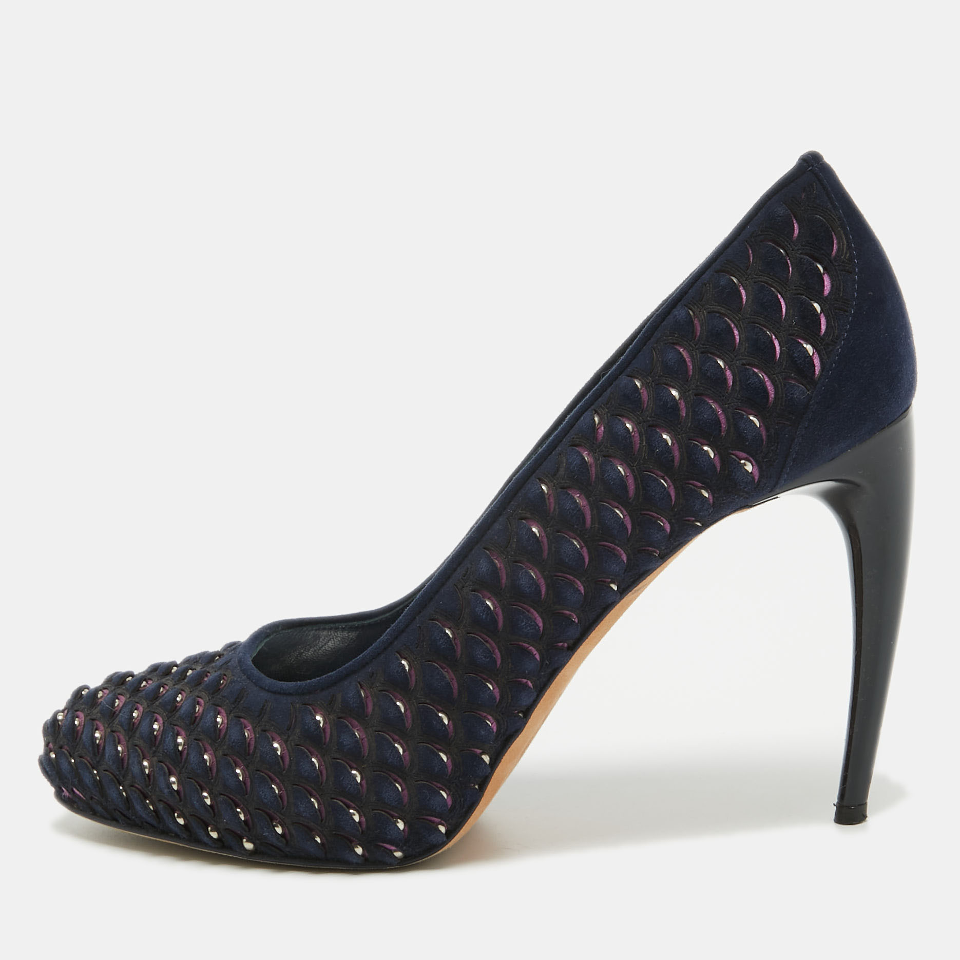 

Alexander McQueen Navy Blue/Pink Laser Cut Suede and Studded Satin Round Toe Pumps Size