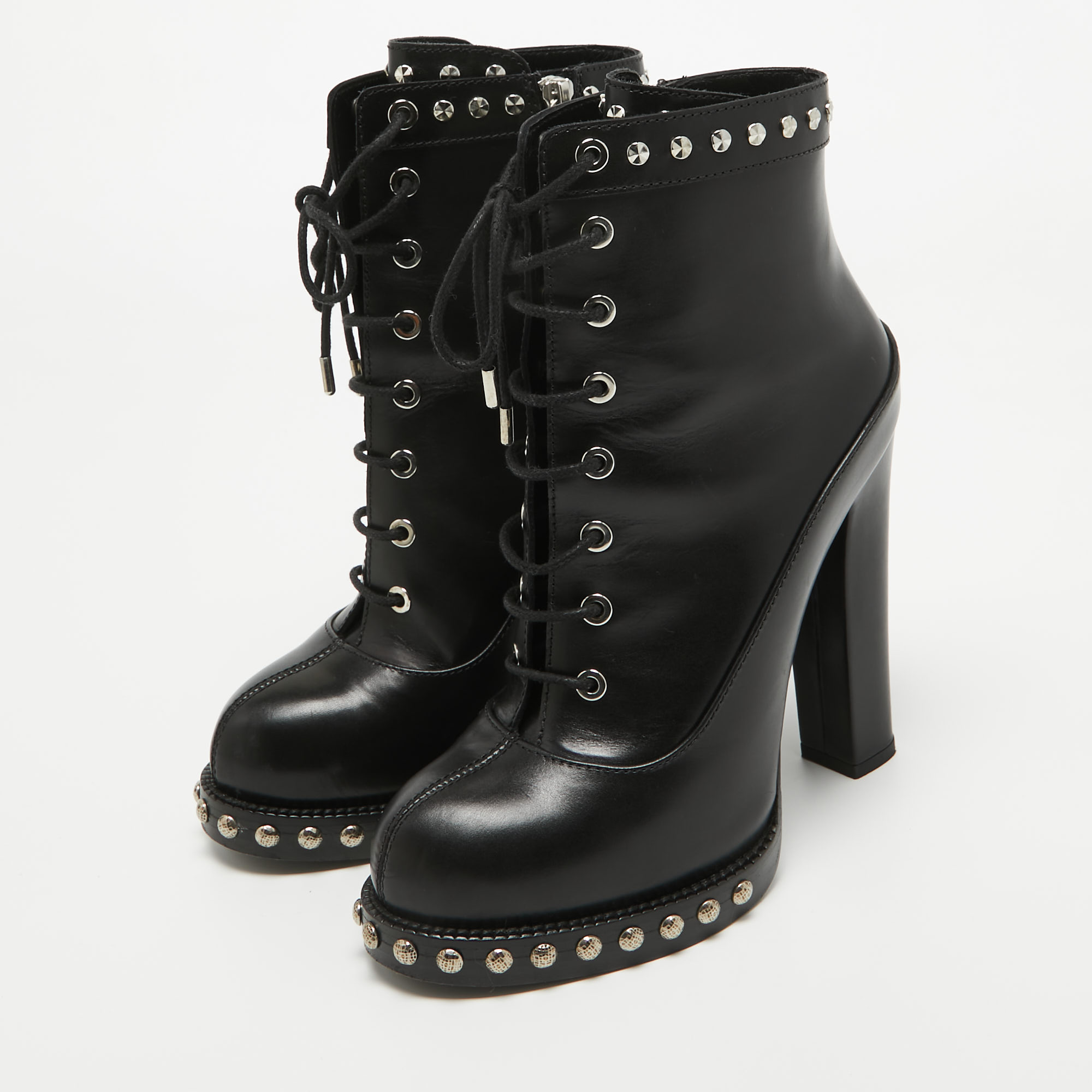 

Alexander McQueen Black Leather Studded Lace Up Ankle Boots Size