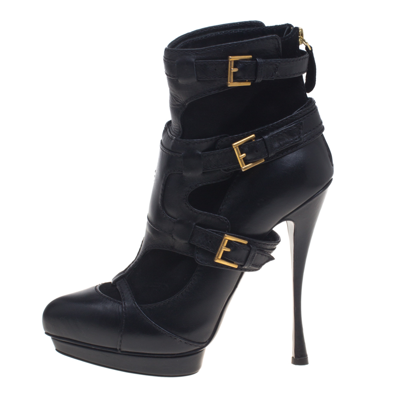 

Alexander Mcqueen Black Leather and Suede Buckle Detail Ankle Boots Size