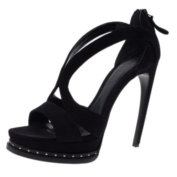 مملوكة مسبقًا Alexander McQueen Black Suede Armadillo Studded Platform Sandals Size 40
