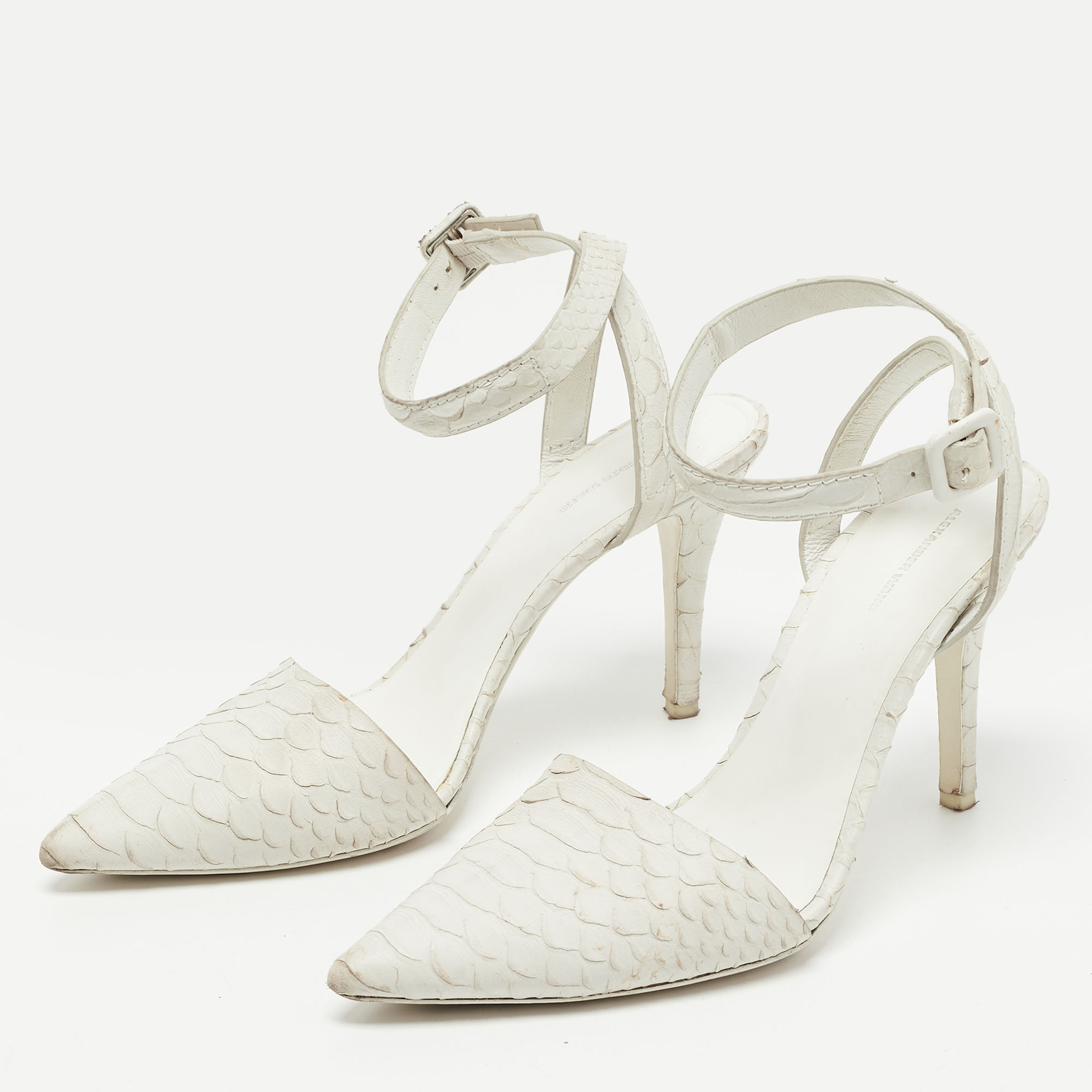 

Alexander Wang White Python Embossed Leather Pointed Toe Ankle Strap Pumps Size