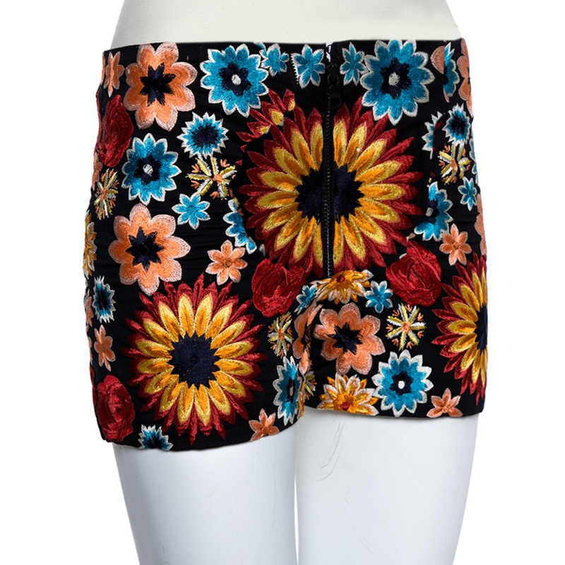 

Alice + Olivia Black Floral Embroidered Cotton Sherri Shorts