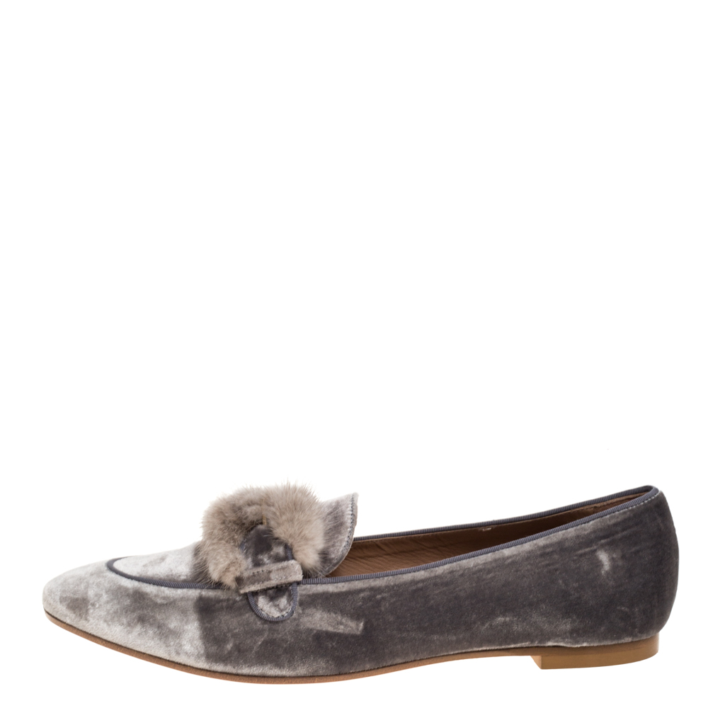 

Aquazzura Grey Velvet And Mink Fur Buckle Slip On Loafers Size